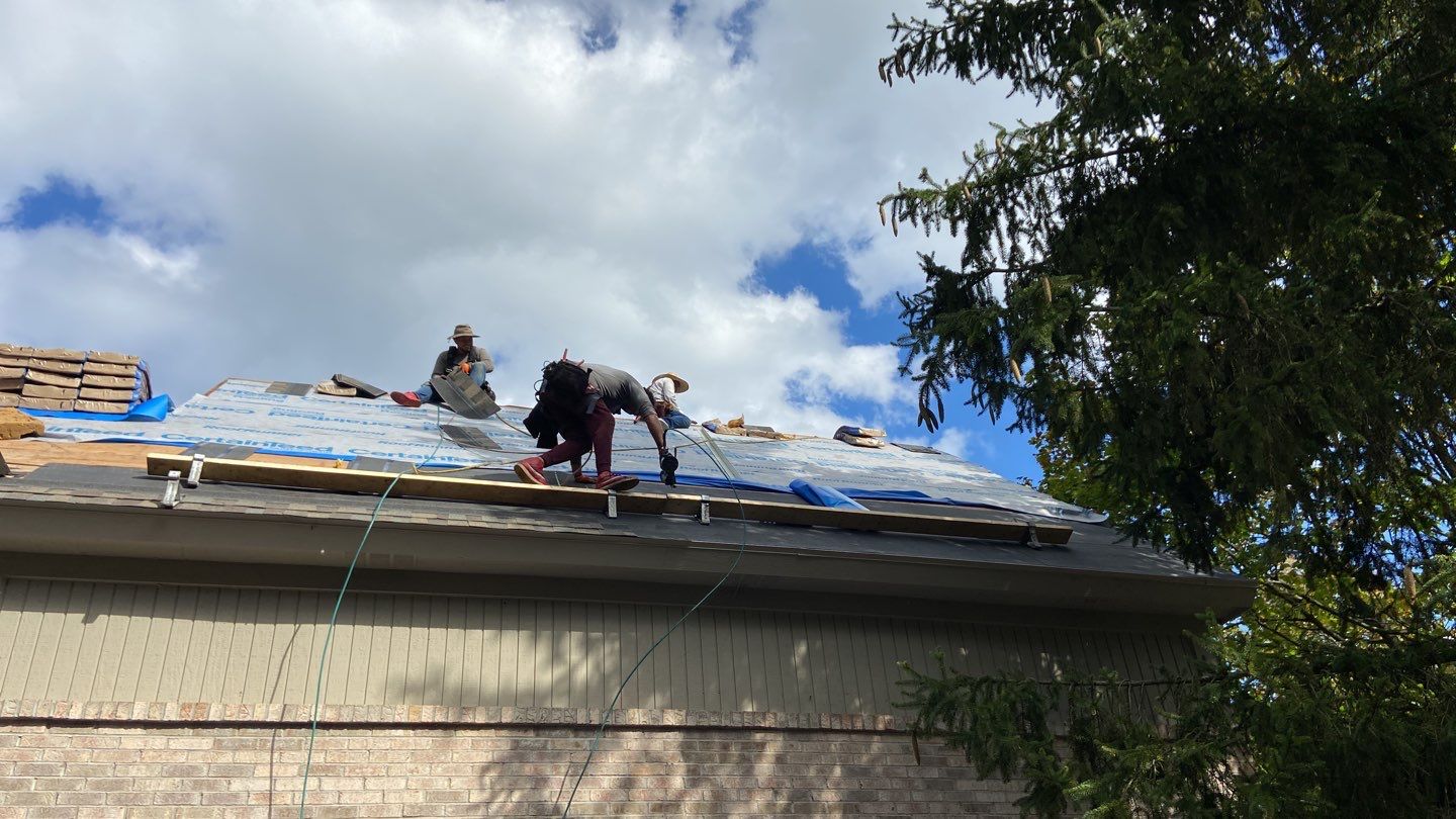 Roof Replacement using CertainTeed Landmark by 180 Contractors