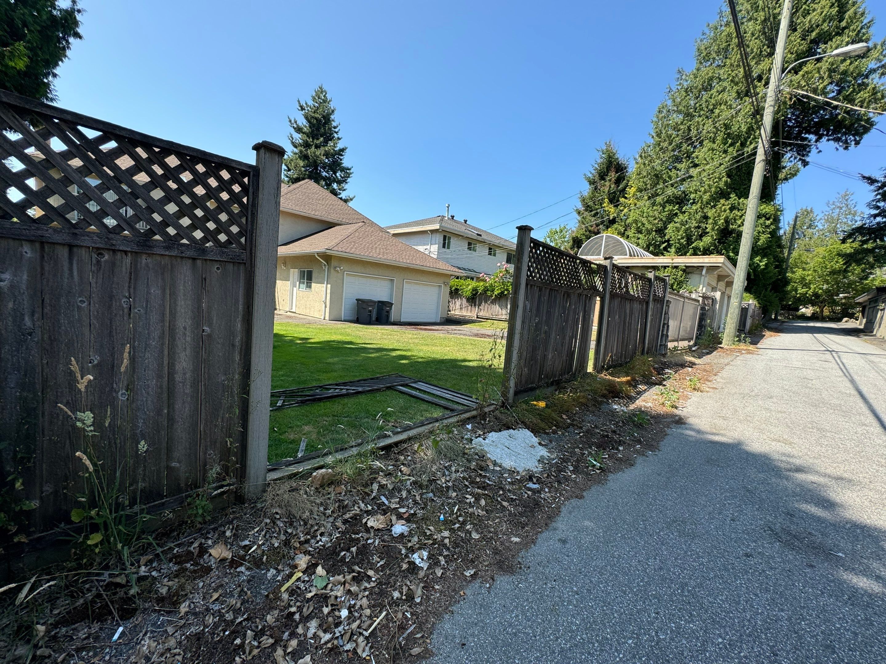 Fence Installation by YVR Construction Group