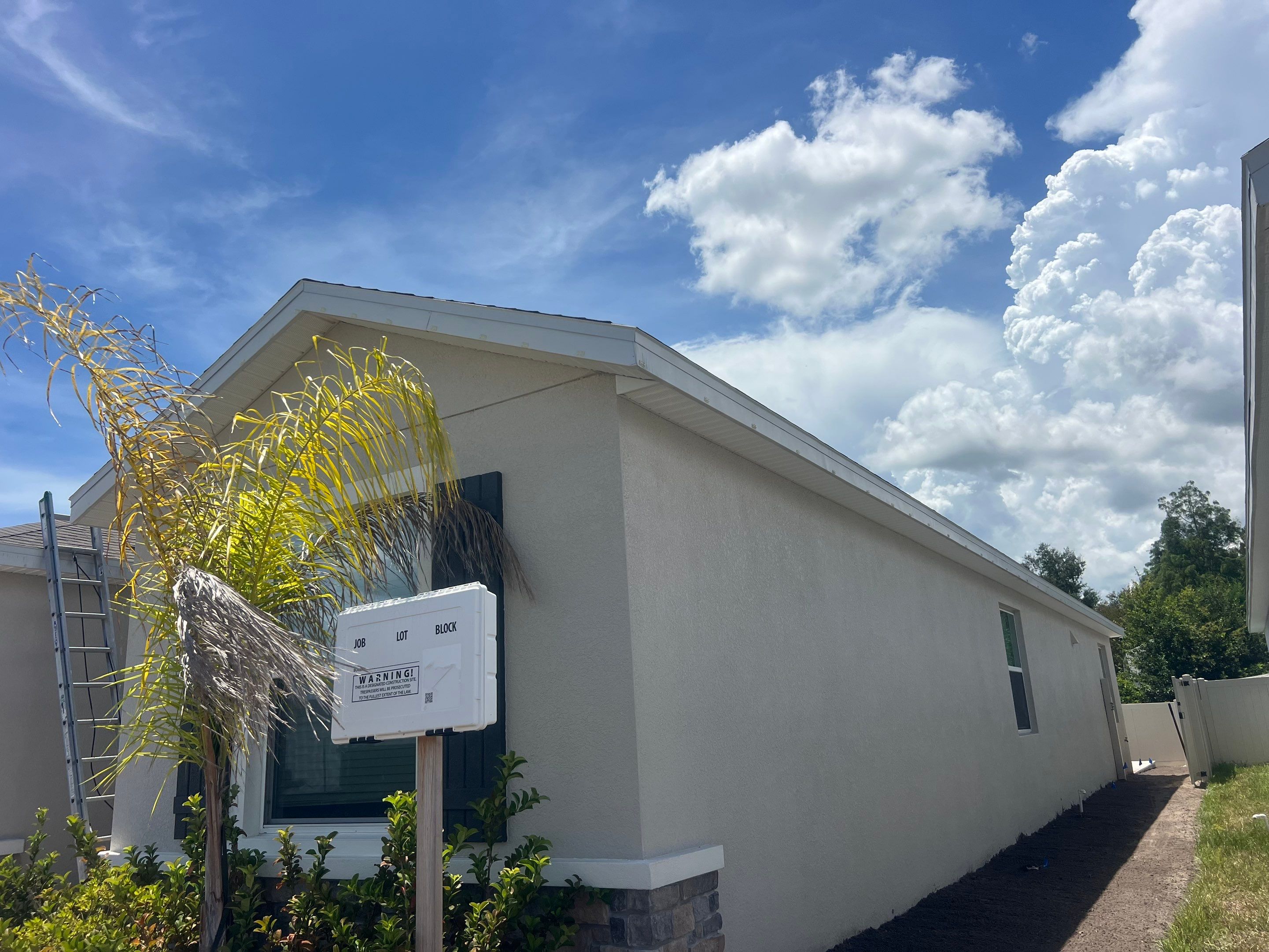 Seamless Gutters with Elegant Design in Lutz FL by Gutter Professors