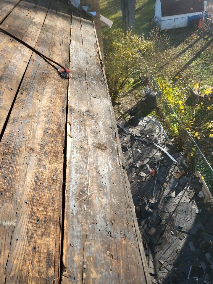 ATLAS PINNACLE COLOR: PRISTINE SCOTCHGARD BLACK DRIP EDGE: BLACK by Eagle Eye Roofing