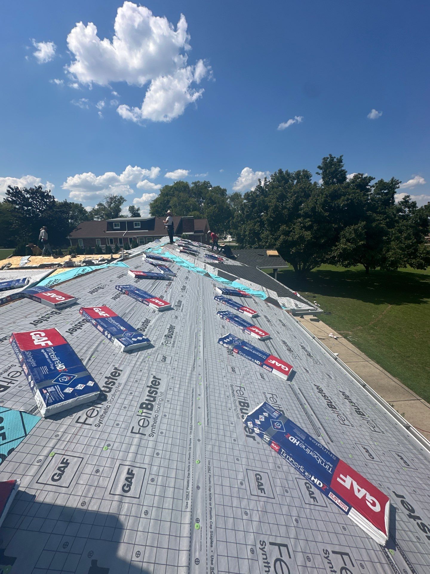 GAF Timberline HDZ in Charcoal by Undersun Roofing