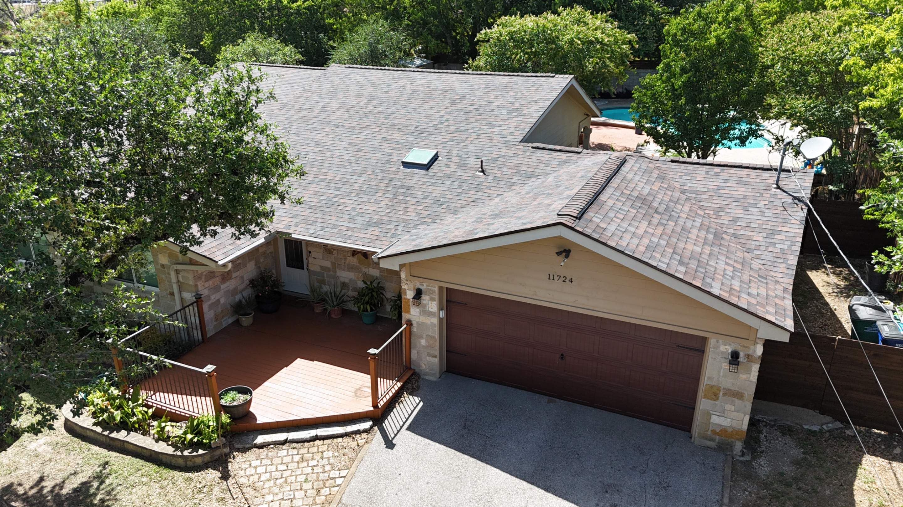 Bourbon - Owens Corning TruDefinition Duration  by RoofsOnly.com