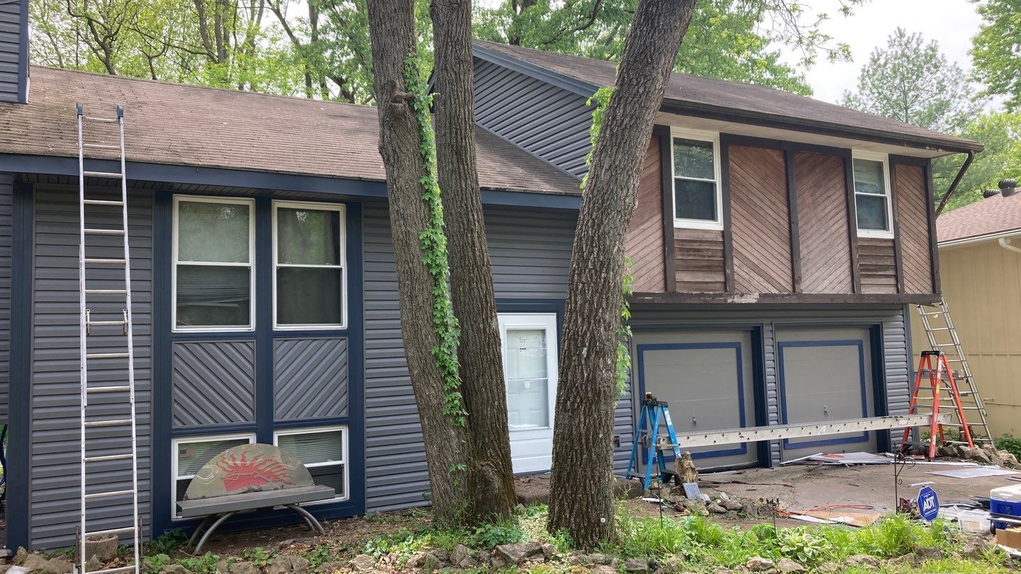 Siding Installation and Roof install with OC Oakridge by EEC  Windows, Siding & Roofing 