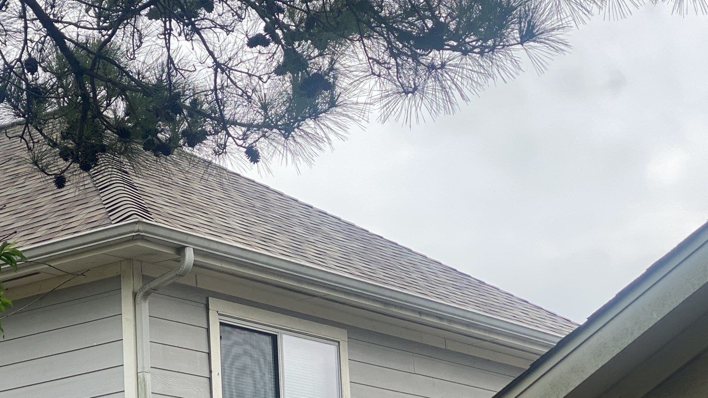 Residential Roofing Installation using Owen's Corning Duration (Lifetime) Shingles by Roof Repair Company