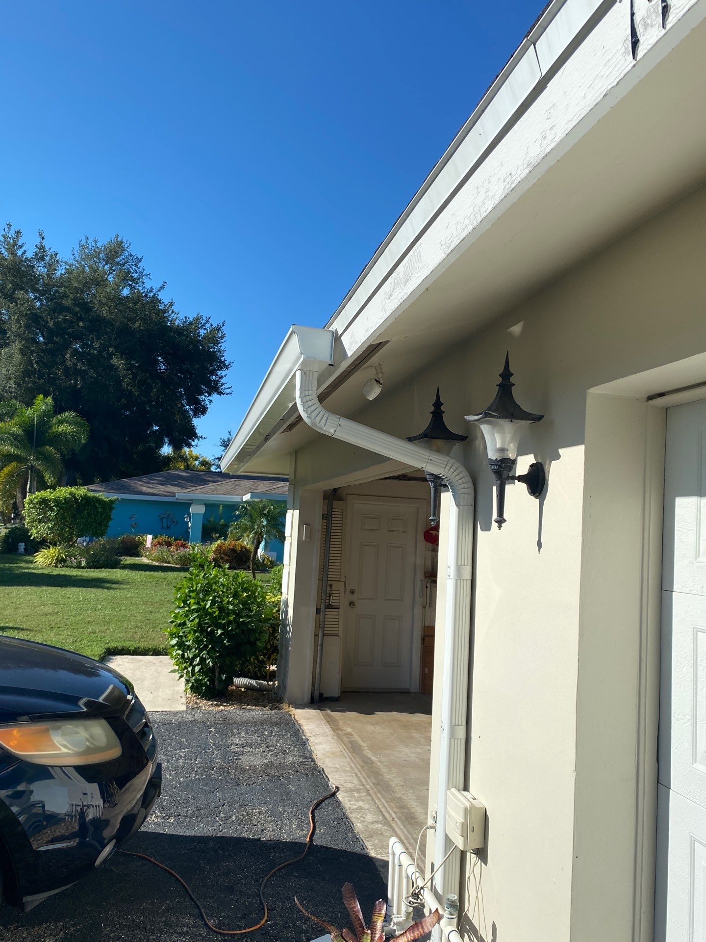 Full Gutter System Installation in Sarasota FL by Gutter Professors