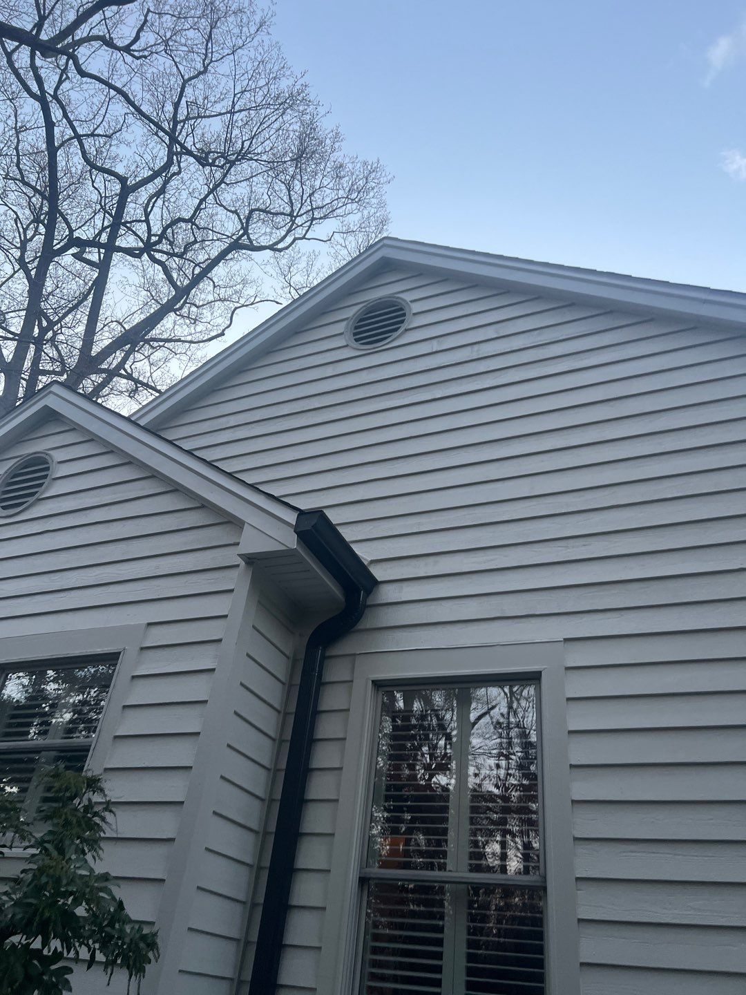 Arlington: Bevel Cedar Wood Siding Restoration by RM Banning, Inc.