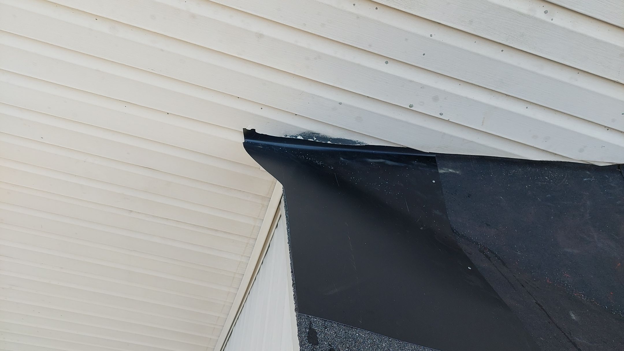Atlas Black Shadow by Tamlin Roofing