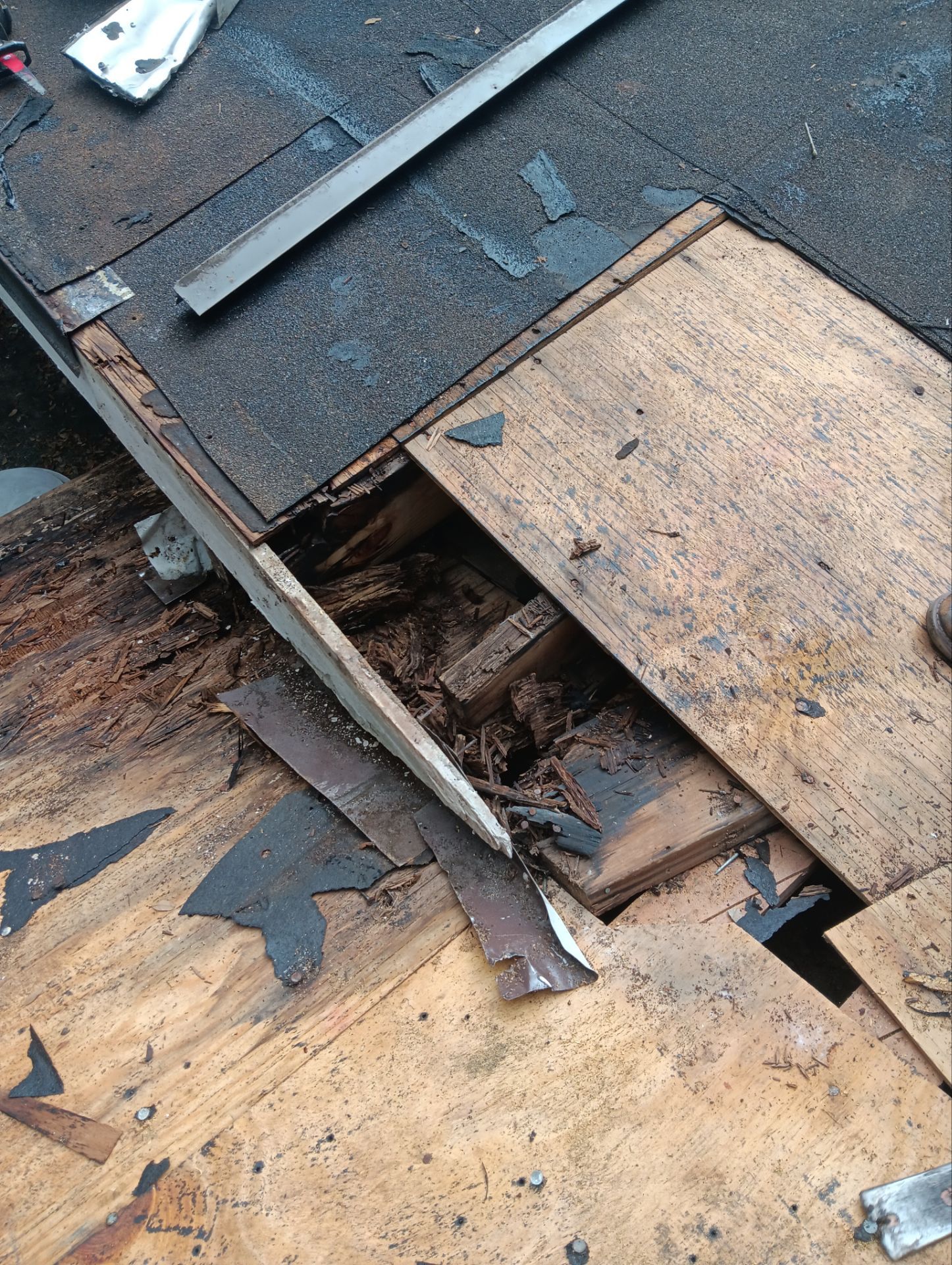 Residential Roofing Repair using Owen's Corning Duration (Lifetime) Shingles by Roof Repair Company