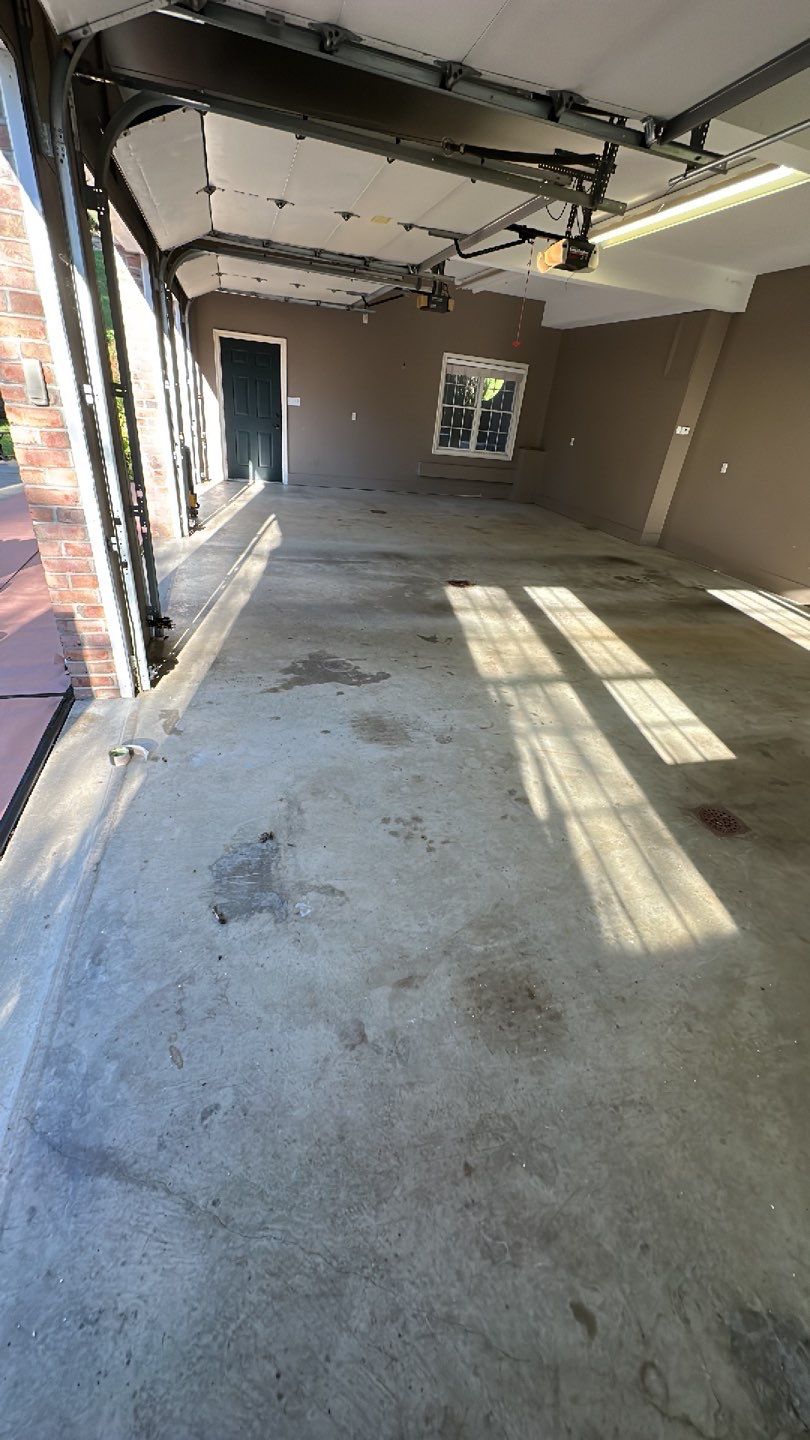 Big Garage Project in Mars by Floors in a Day, Inc