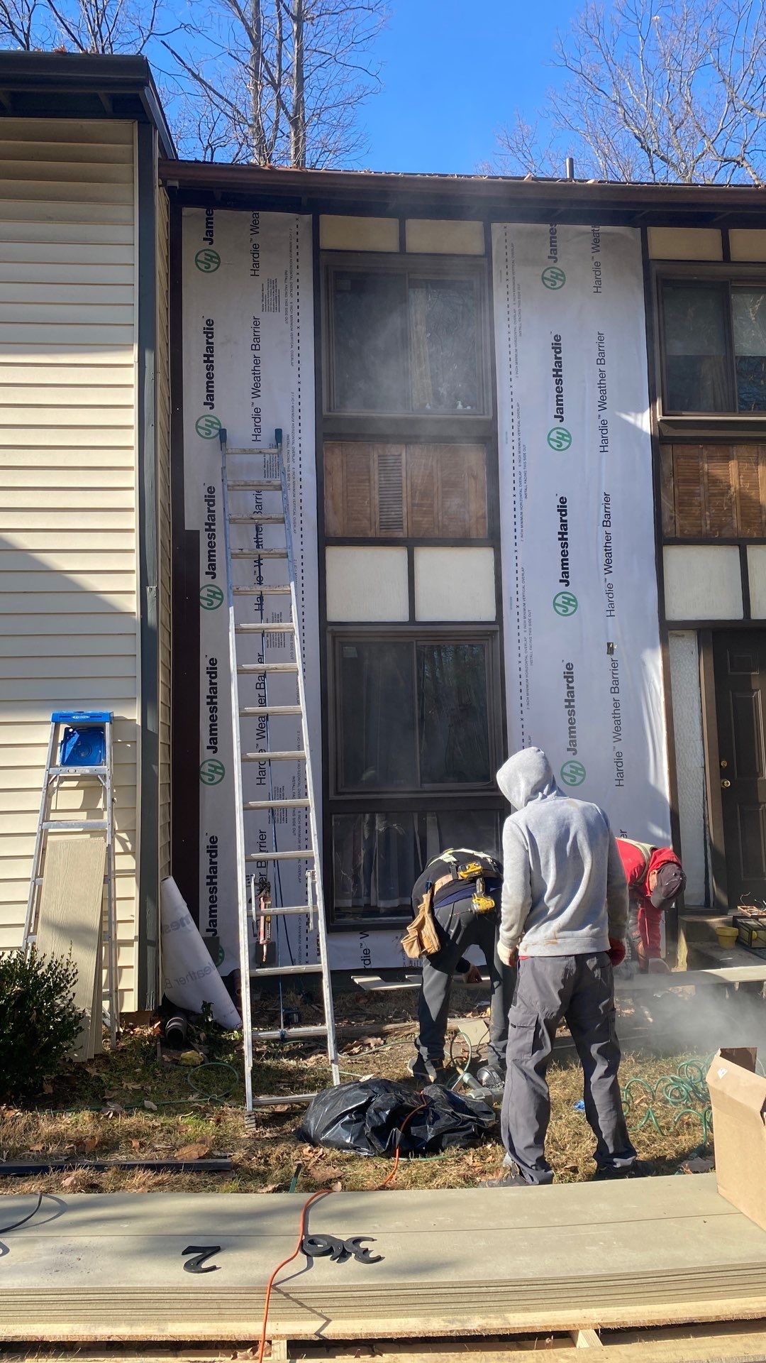 Reston: Residential Siding Replacement with James Hardie Statement Beaded Plank in Cappuccino Muffin by RM Banning, Inc.