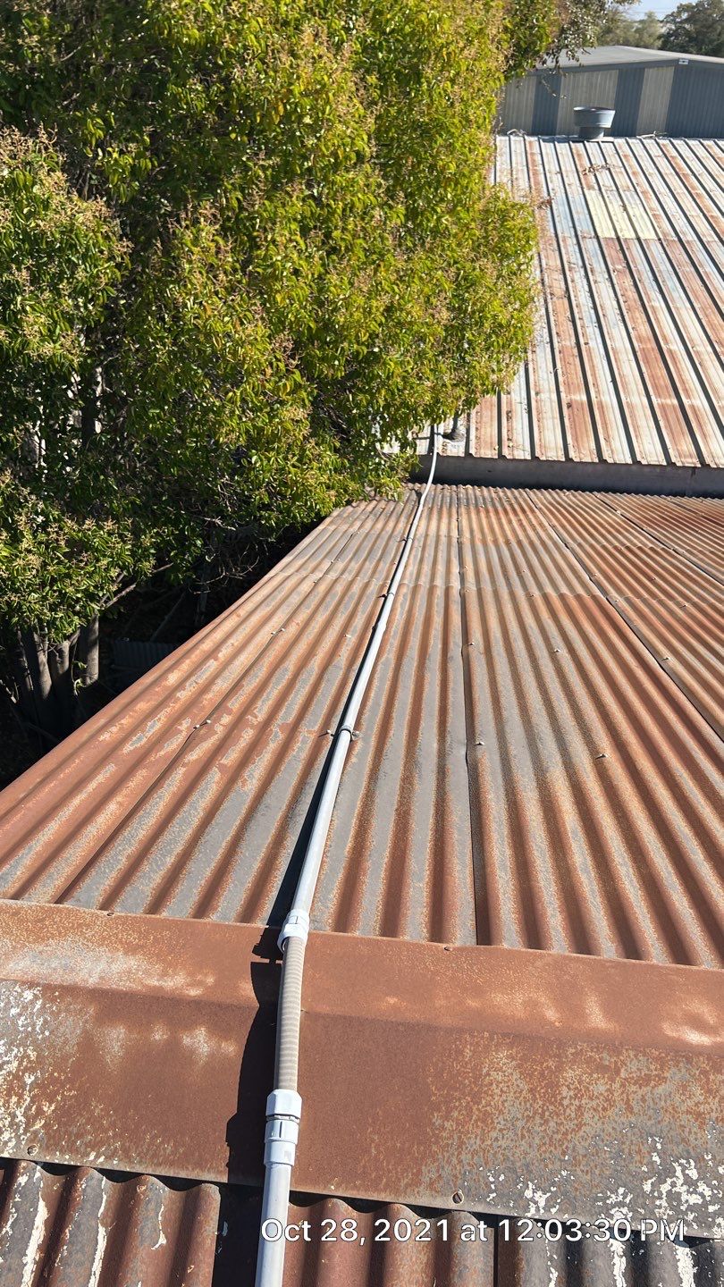 MR Roofing system using Conklin BenchPly system with PUMA top coat by Straight Edge Roofing Inc