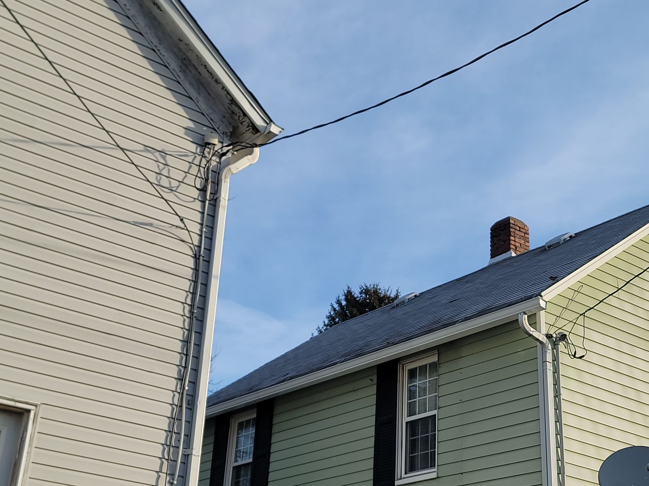 Atlas Pinnacle, Color: Hearthstone, Drip Edge: White by Eagle Eye Roofing