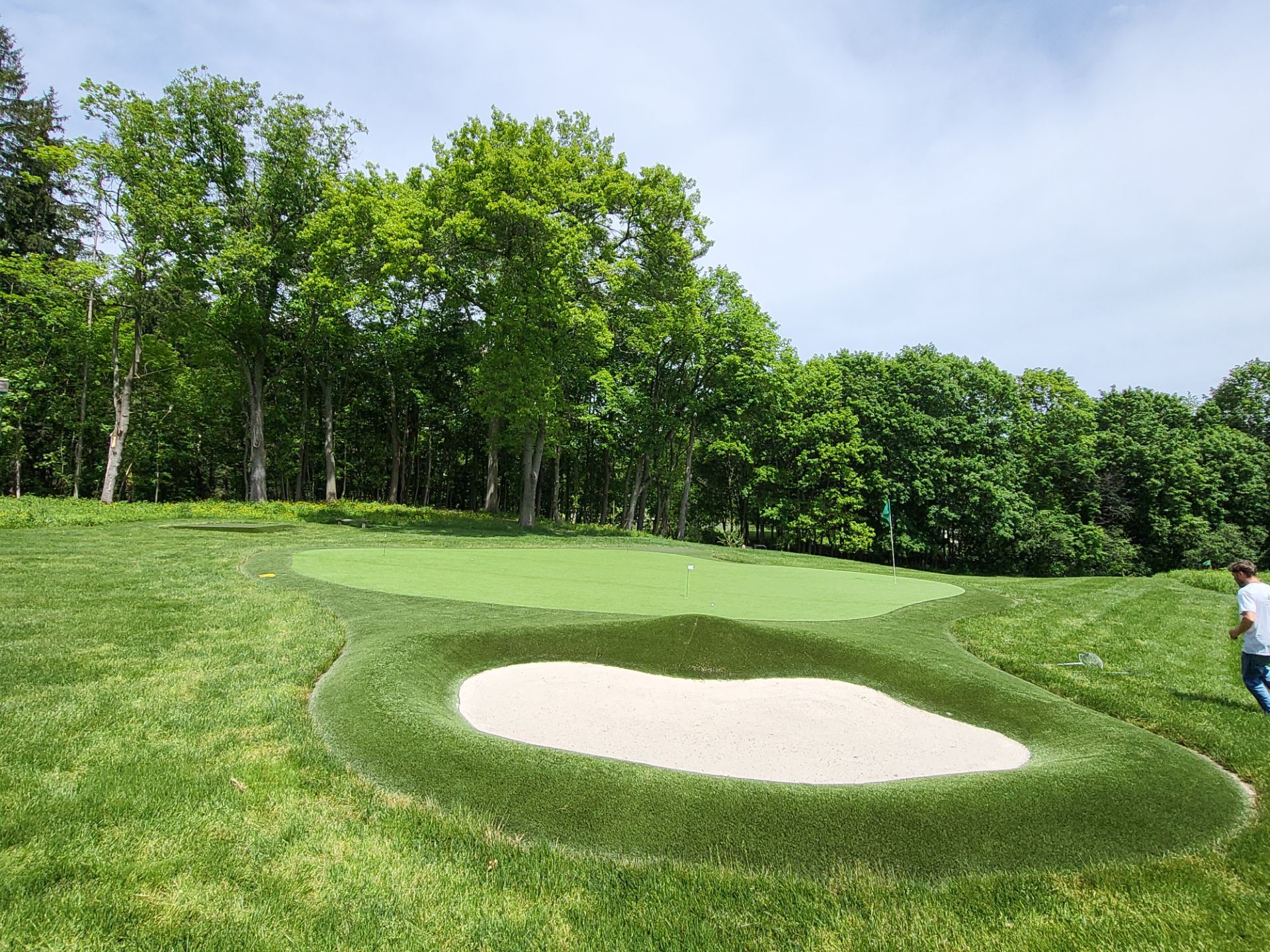 Backyard Par 3 course in Chagrin Falls, OH by Southwest Greens Midwest