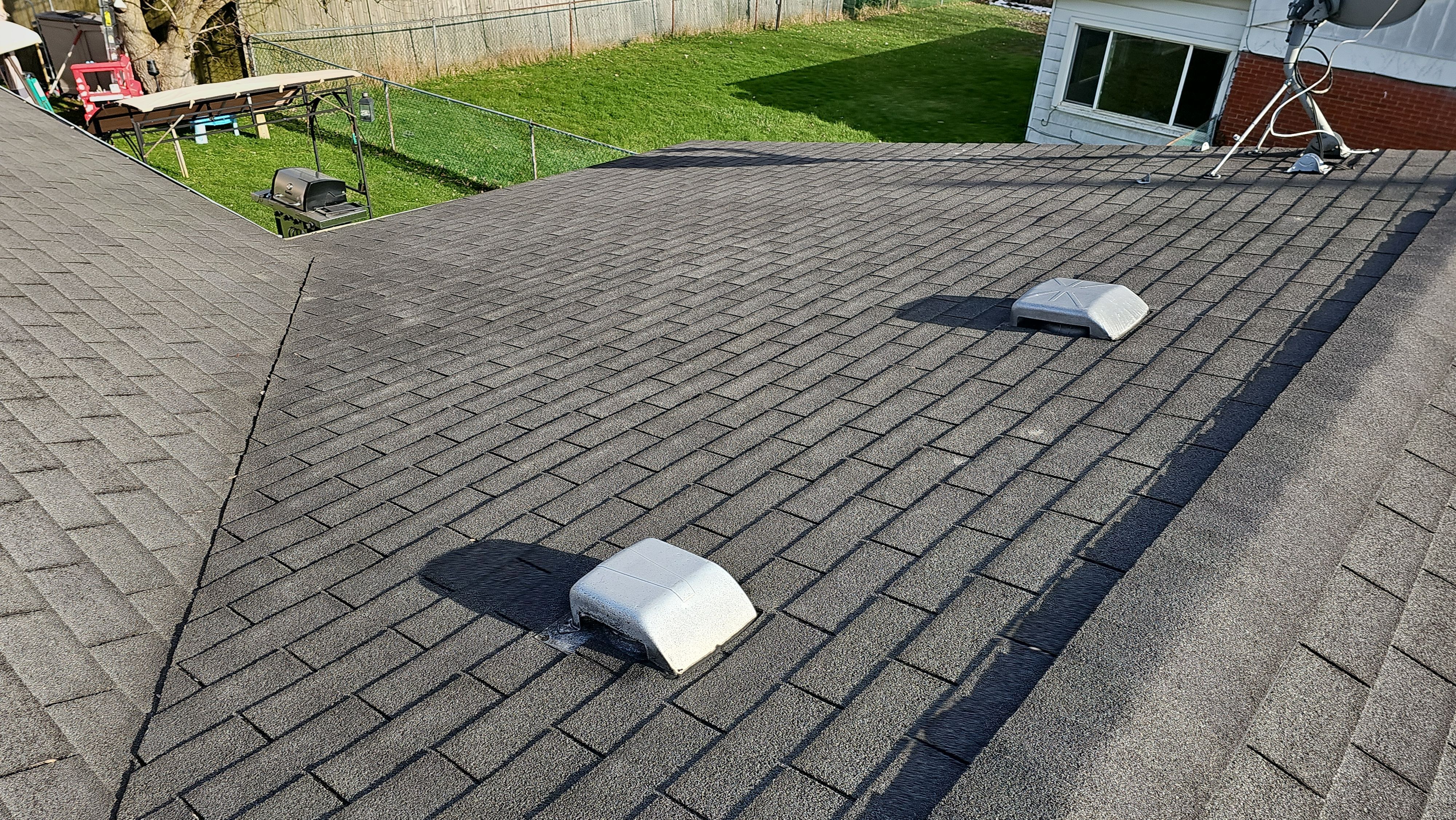 Atlas Pinnacle, Color, Oyster Shell, Drip Edge, Color, White by Eagle Eye Roofing