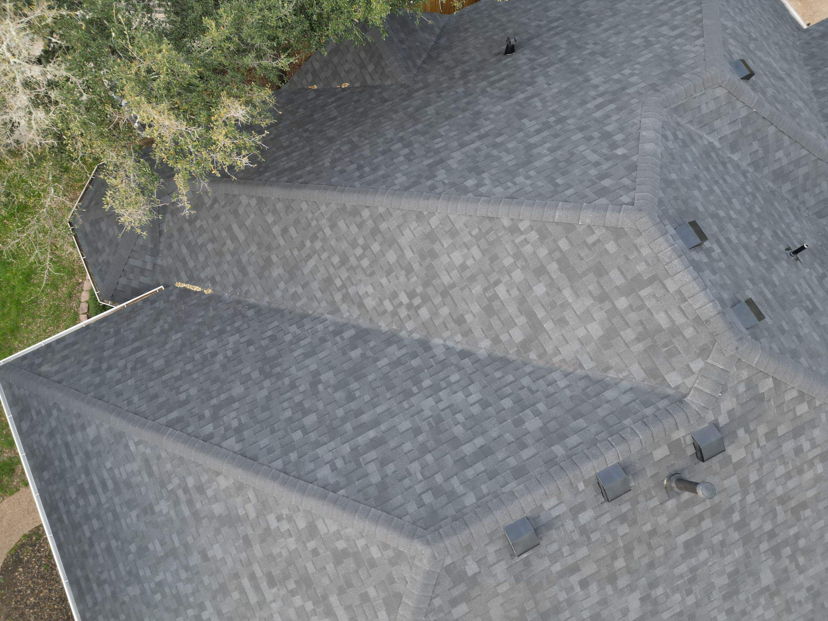 Onyx Black - Owens Corning TruDefinition Duration by RoofsOnly.com