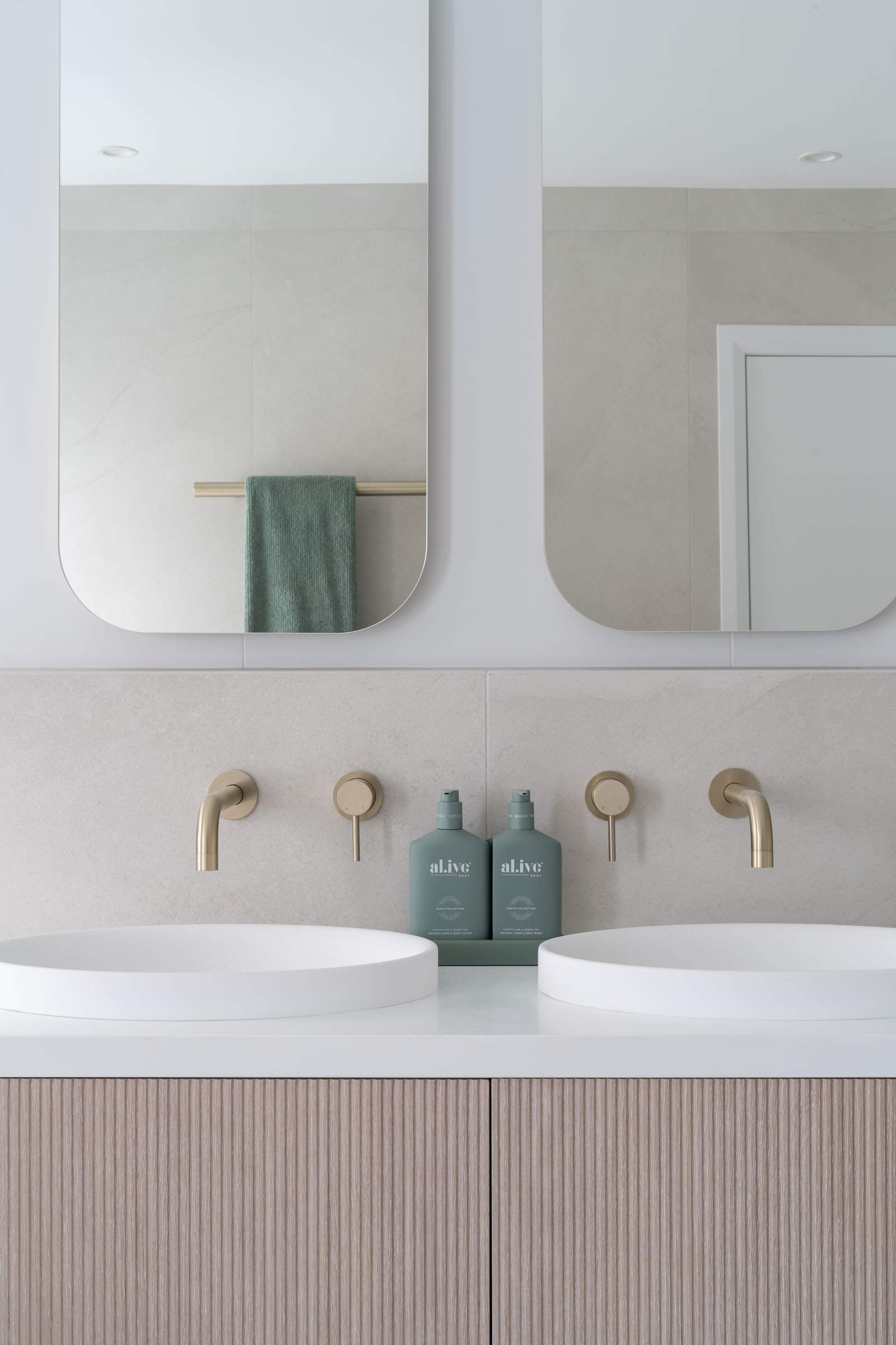 Jerrabomberra Project by Re-seal Bathrooms
