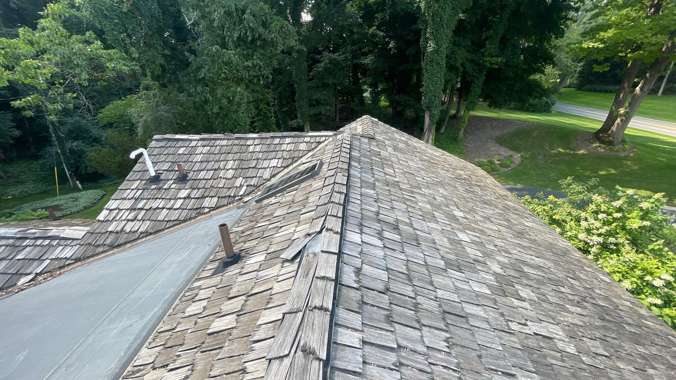 CertainTeed Northgate Max Def Resawn Shake by 180 Contractors