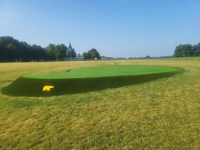Backyard Par 3 Short course