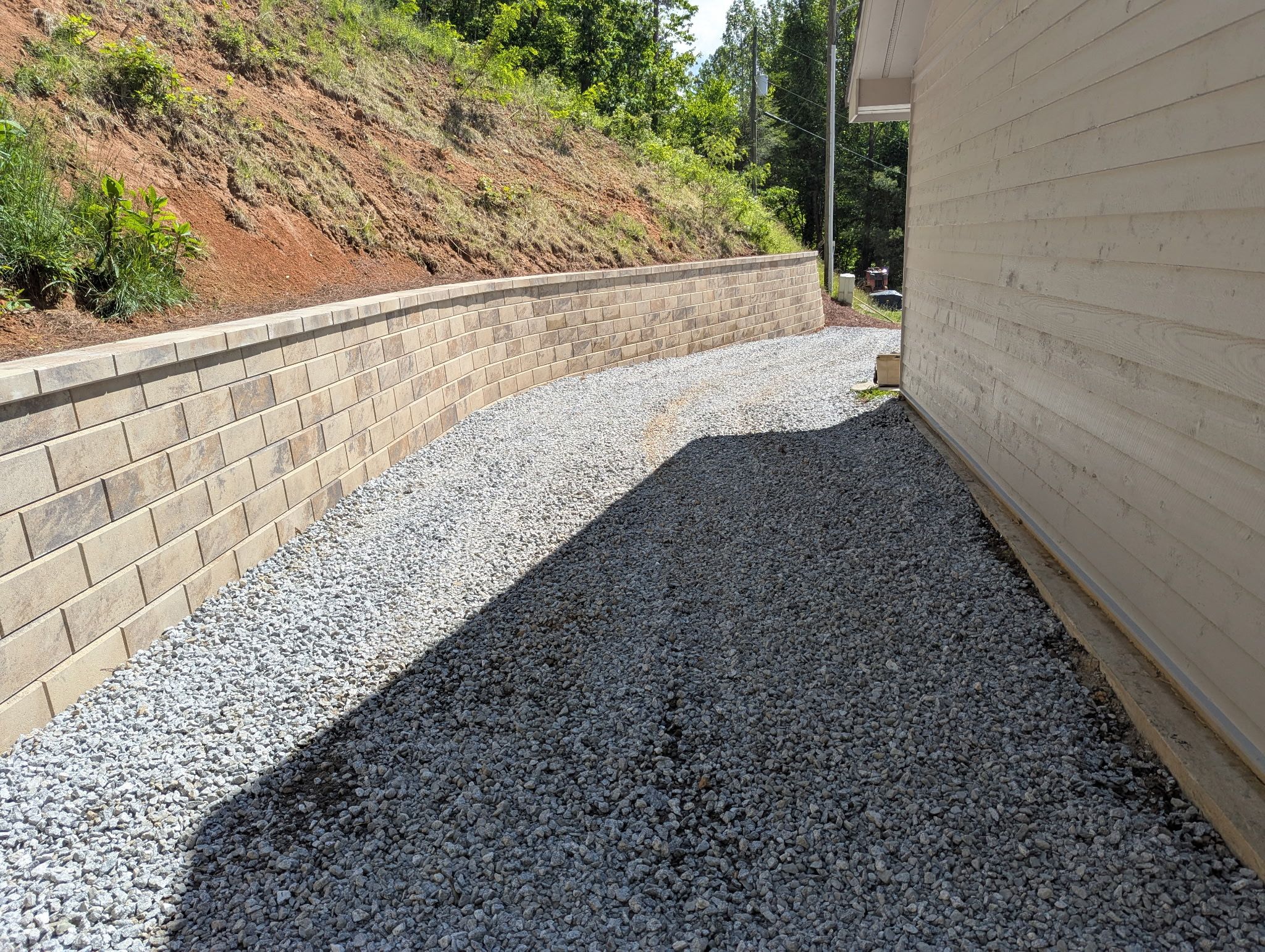 Outdoor Living Space by B&B Landscaping