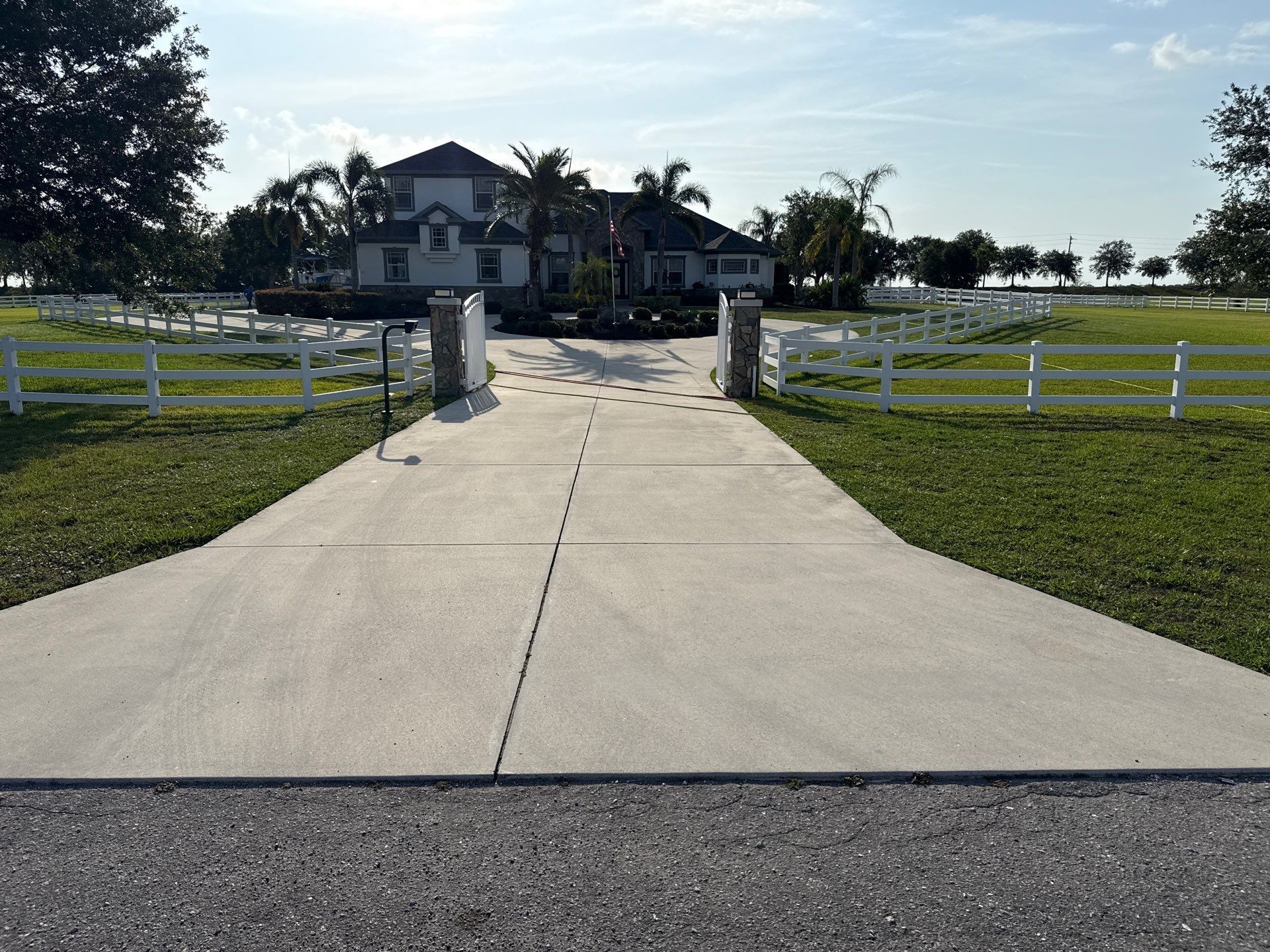 Comprehensive Exterior Cleaning for 2-Story Home in Foxbrook Community – Parrish, FL by Sunshine AquaWash