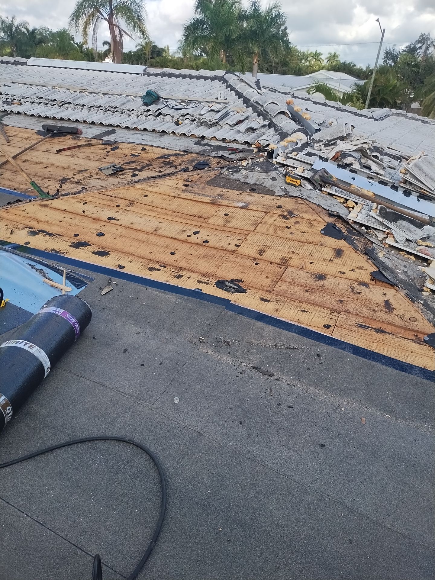 Project in St. Petersburg 33703 by Mitchell Roofing Company LLC 
