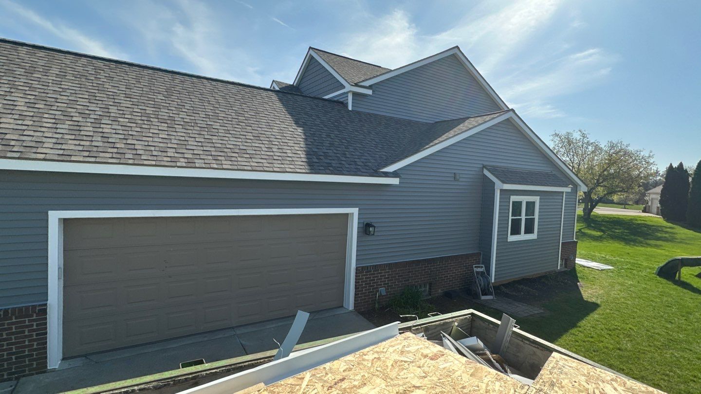 Siding Replacement using Certainteed Classic Restoration D4 by 180 Contractors