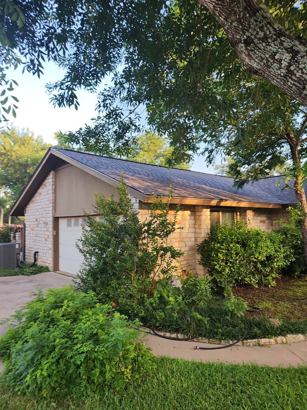 Driftwood - Owens Corning by RoofsOnly.com