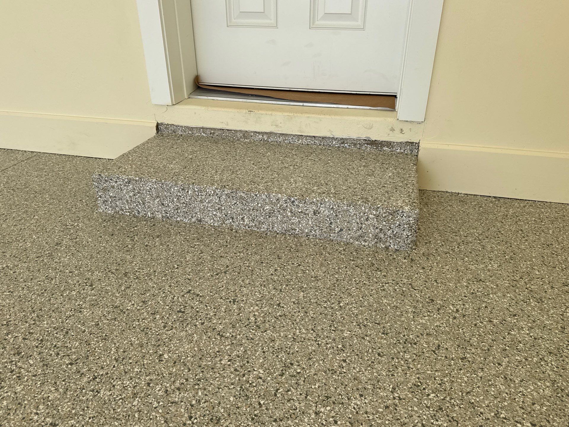 Garage in High Springs, FL in Mount Everest by Cross Creek Concrete Coatings
