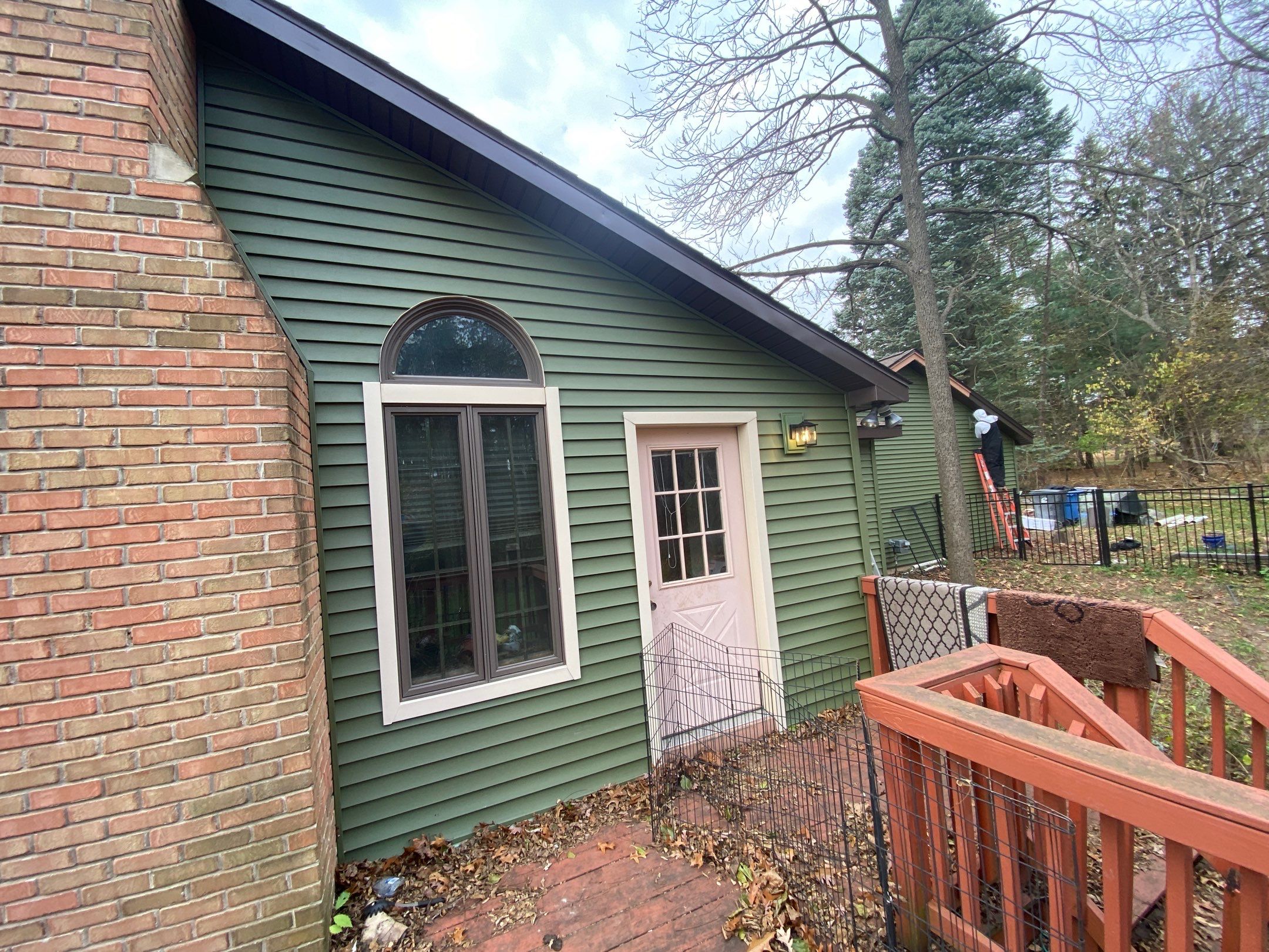 Siding Replacement using CertainTeed Restoration Classis D4 by 180 Contractors