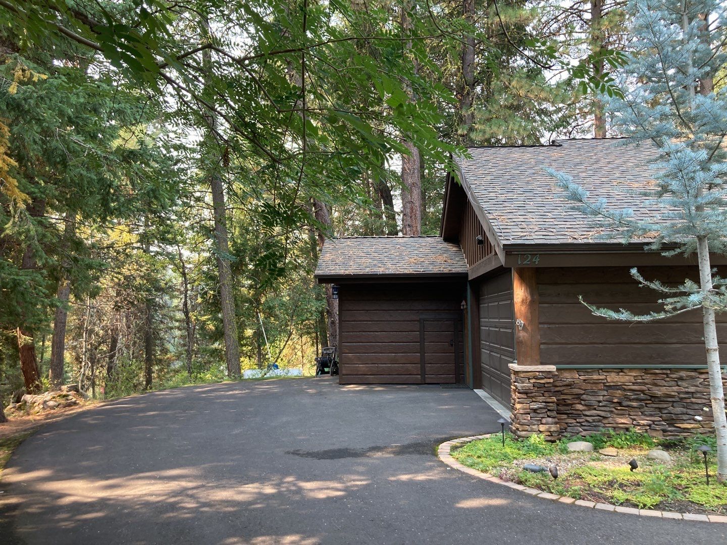 Two story new build gets a CertainTeed Landmark roof in Shenandoah  by ID Roofing LLC