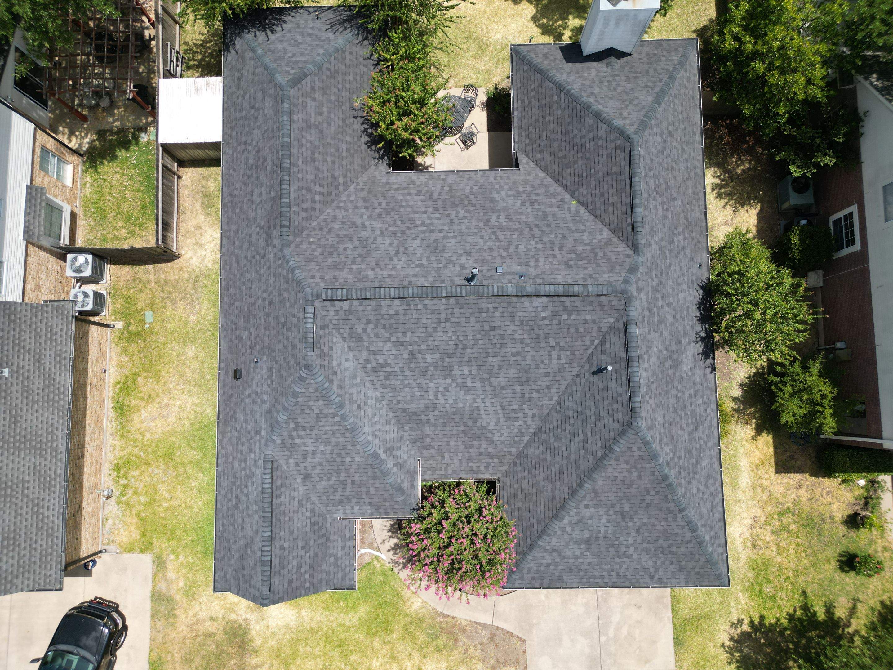 Moire Black - CertainTeed Landmark by RoofsOnly.com