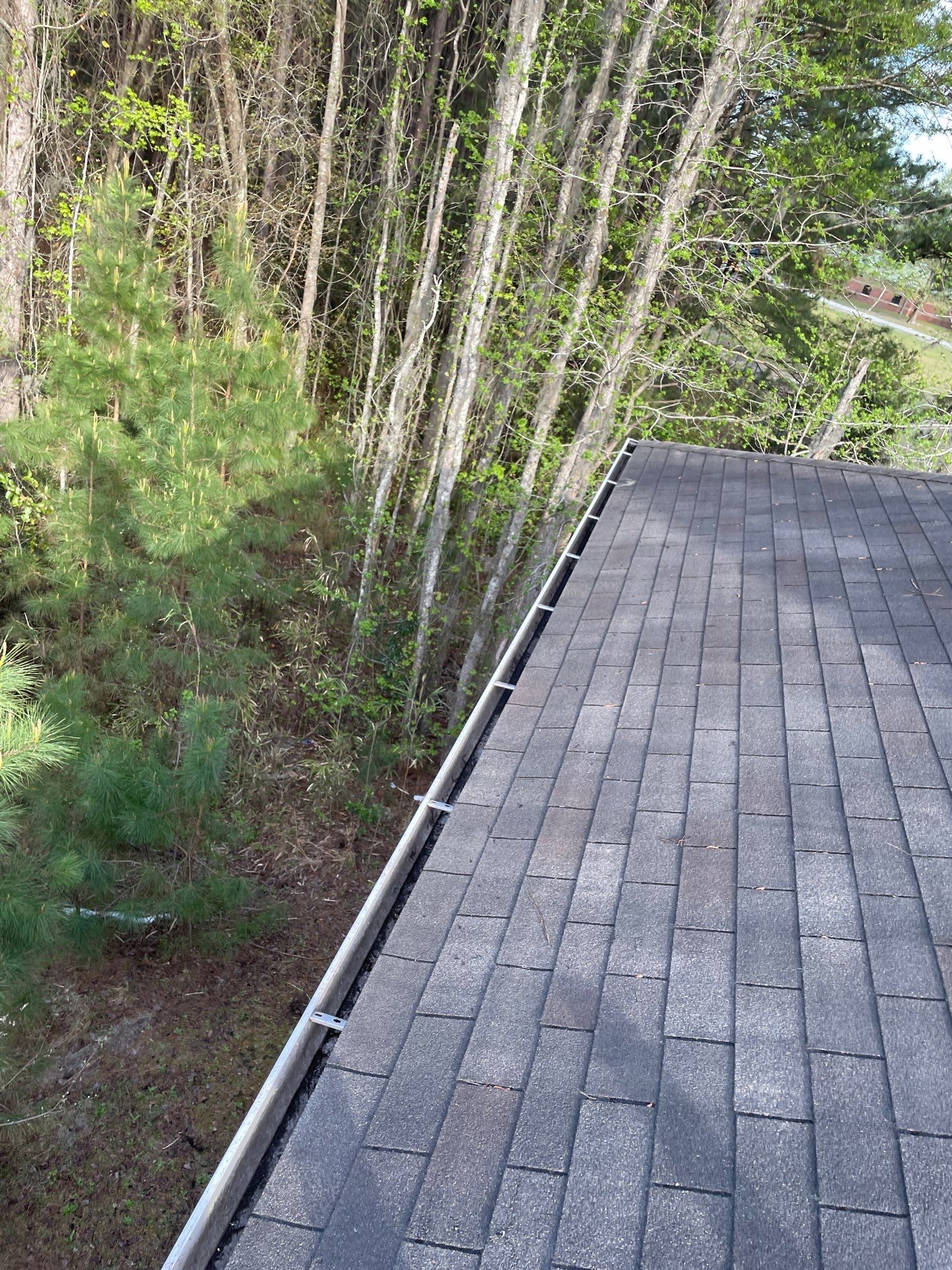 Commercial gutter cleaning Pooler after photo with clean gutters