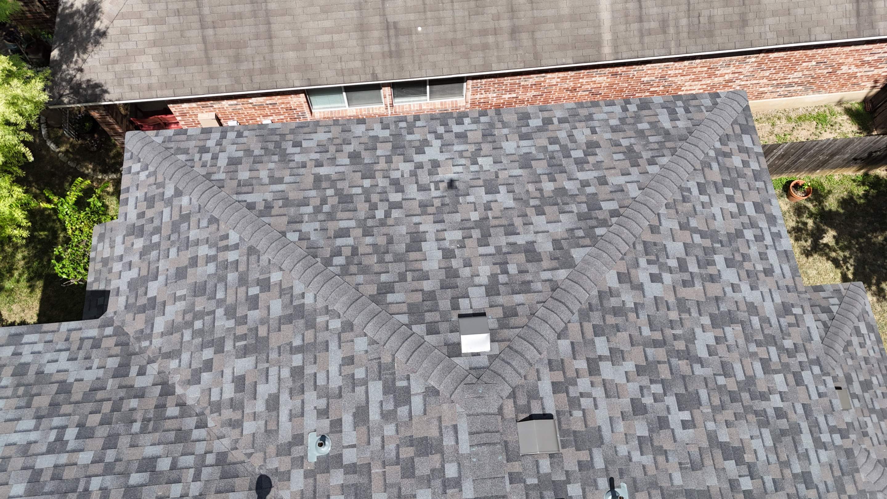 Williamsburg Gray - Owens Corning TruDefinition Duration by RoofsOnly.com