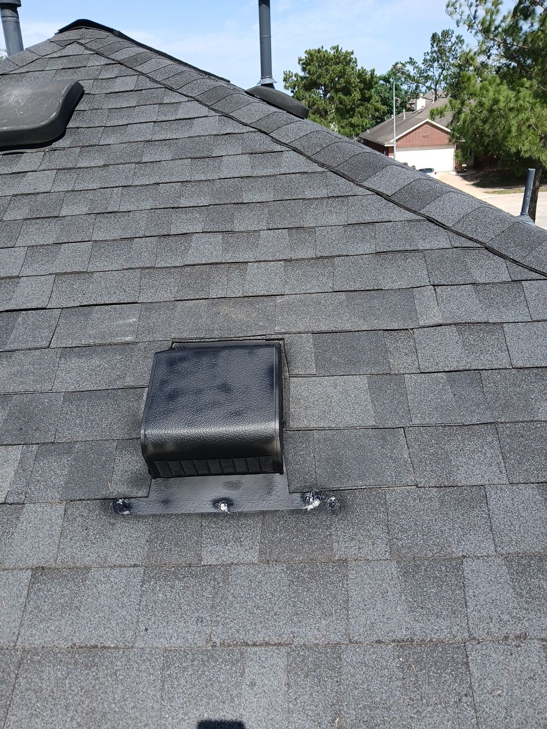 Hail Damage using Owen's Corning Duration (Lifetime) Shingles by Roof Repair Company