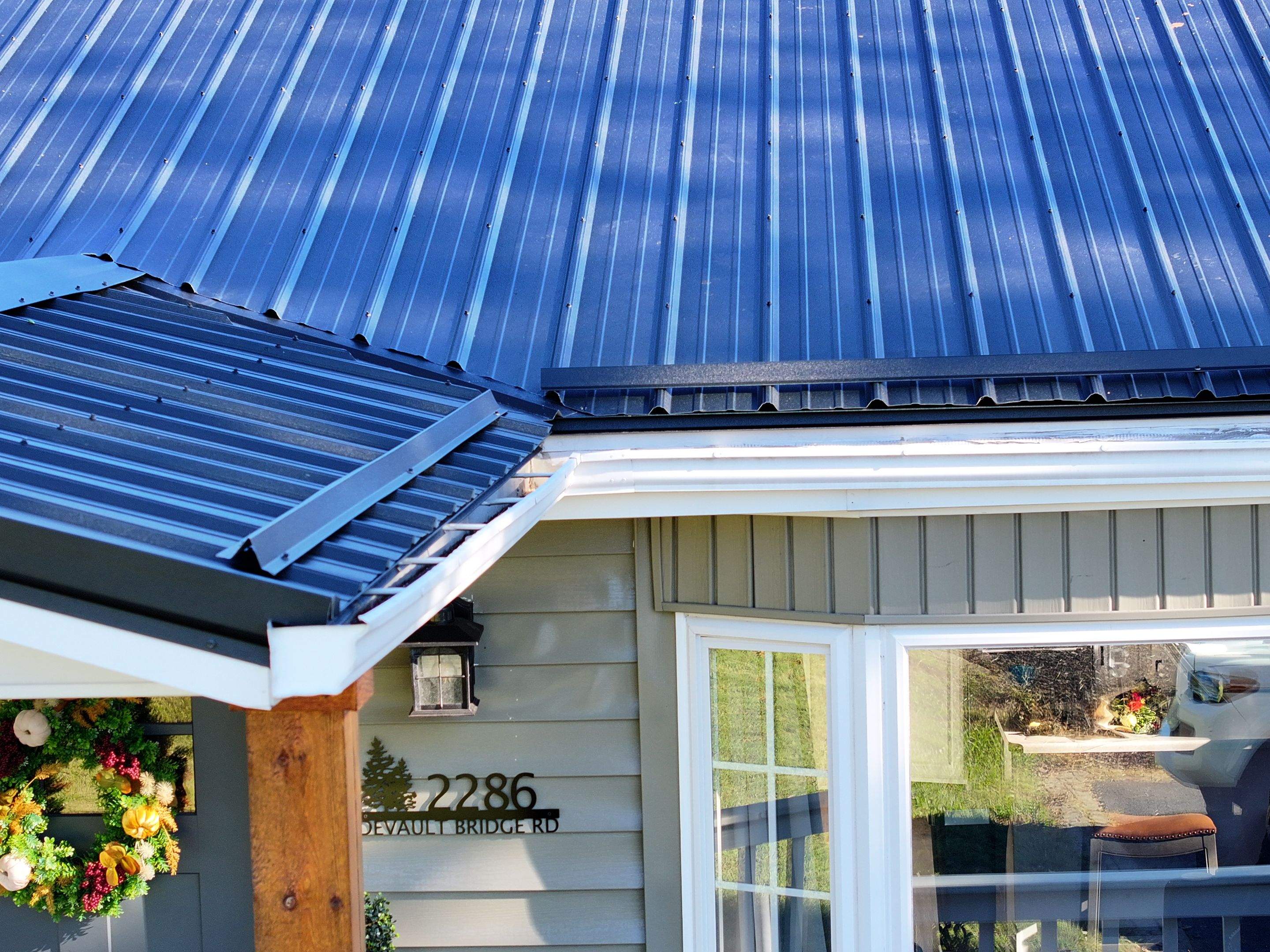 Higgs Residence by Omnia Roofing