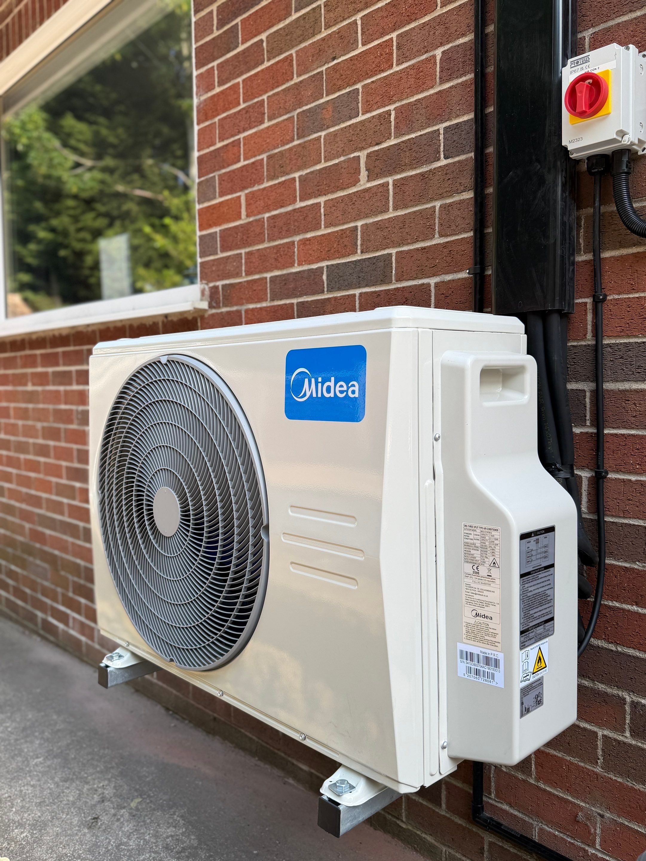 π₯ Multi-Split Air Conditioning Installation Completed in Great Hatfield! βοΈ by Elite Services Group Ltd