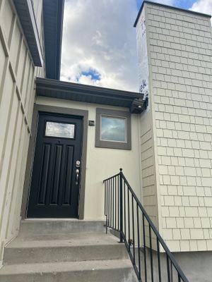 Riverton | Hardie Shingle & B&B Accent | Navajo Beige
