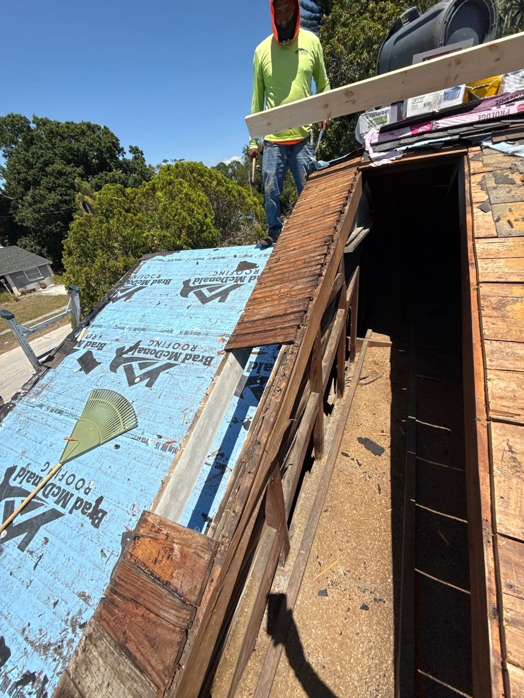 Project in St. Petersburg 33711 by Mitchell Roofing Company LLC 