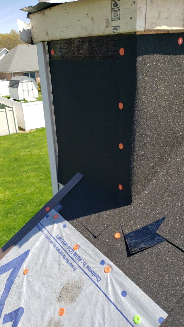 Brand: Atlas Pinnacle Color: Pristine Scotchgard Weathered Shadow Drip: Musket Brown by Eagle Eye Roofing