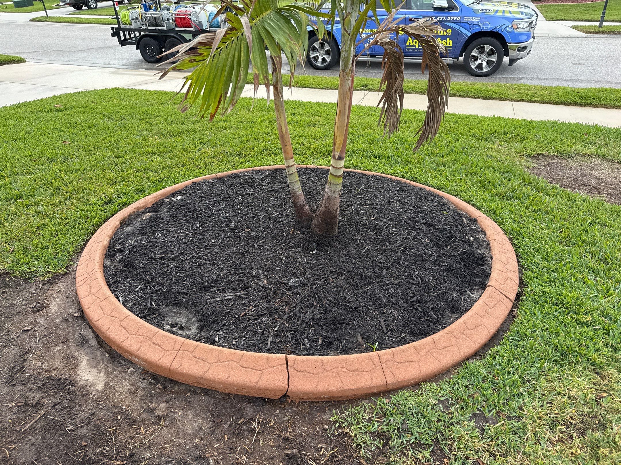 Transform Your Driveway & Curb Appeal with Sunshine AquaWash! | Expert Pressure Washing Services by Sunshine AquaWash