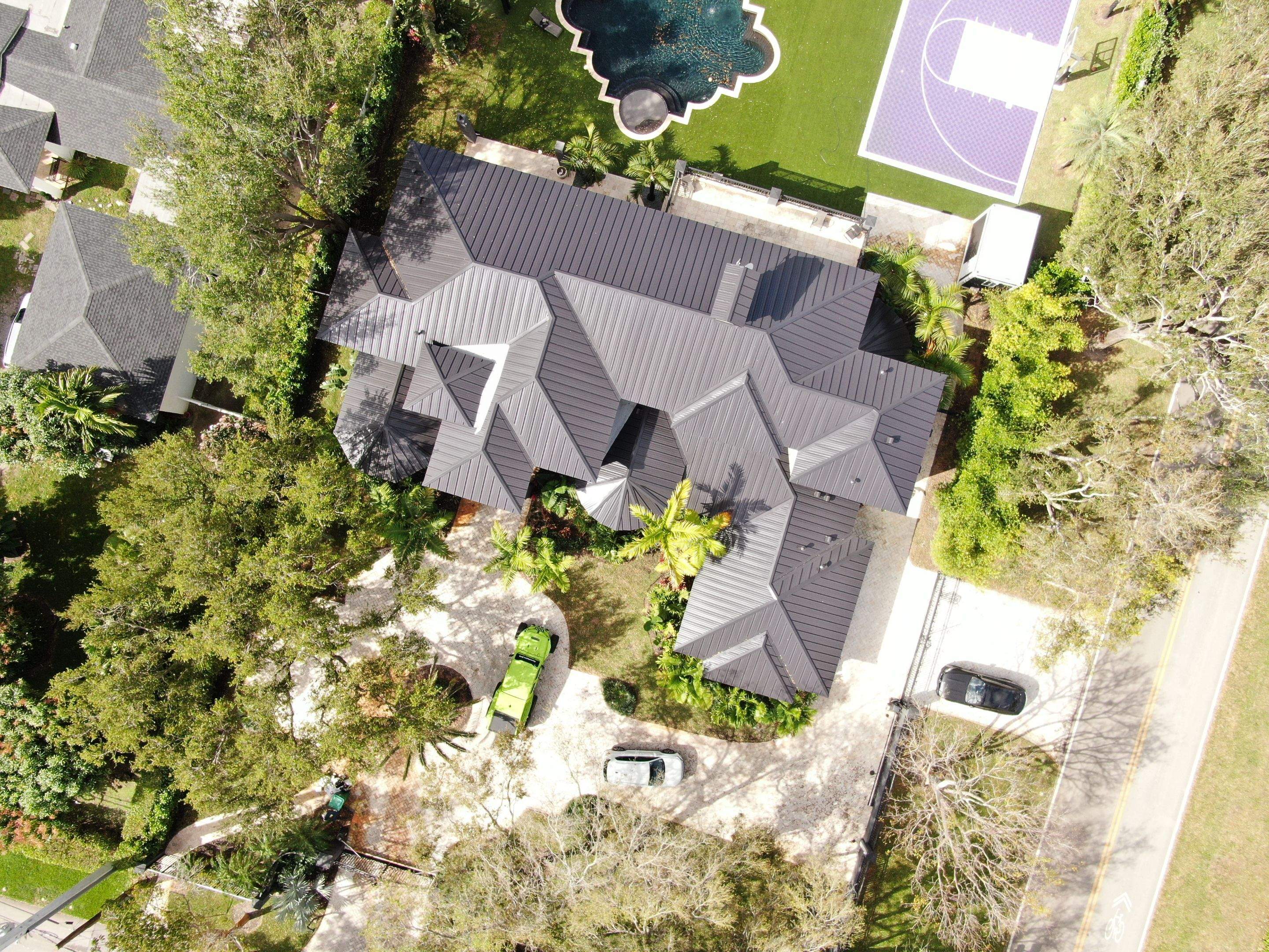 Metal Roof - Galvalume - Matte Black by Istueta Roofing