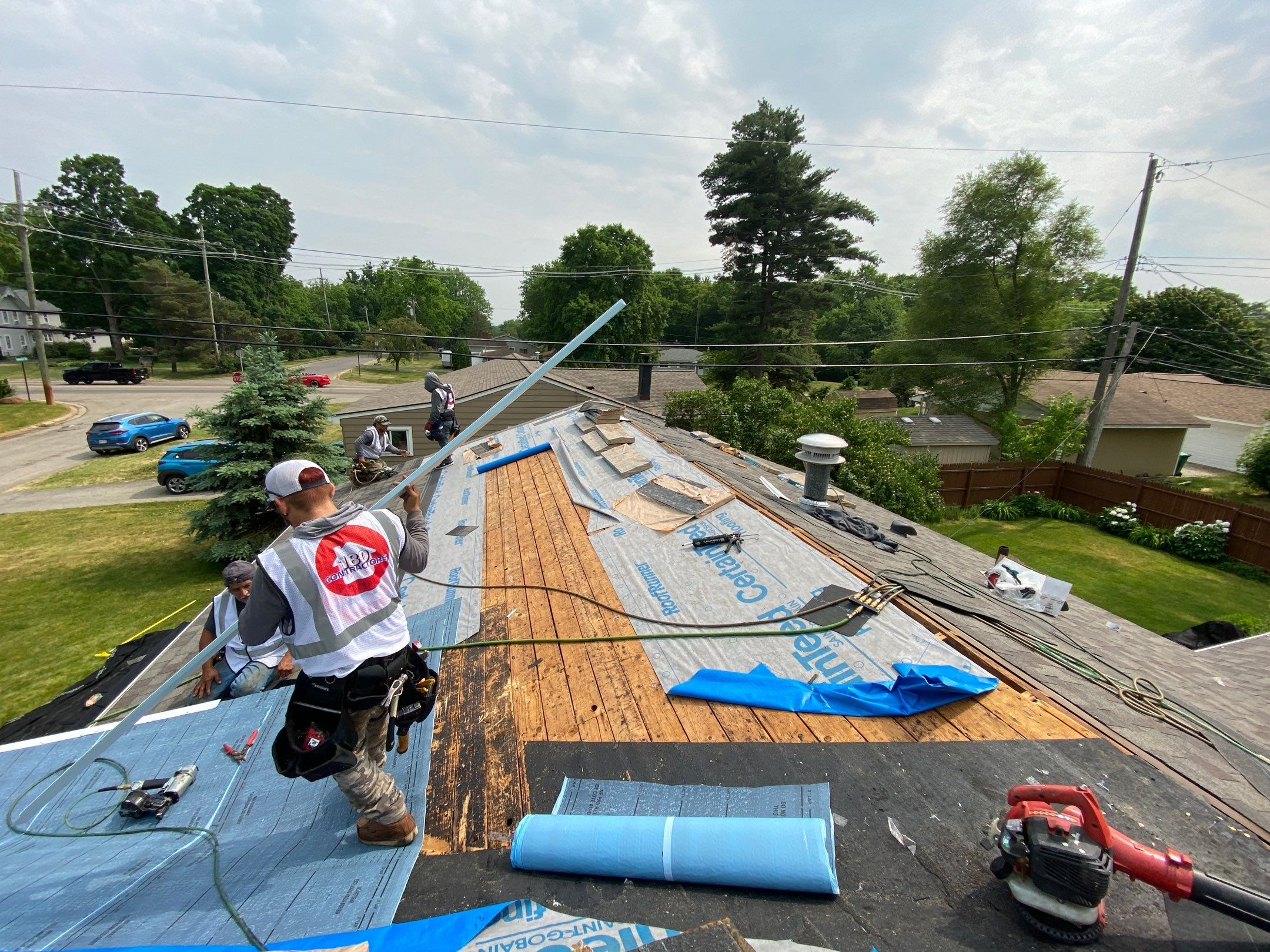 Roof Replacement using CertainTeed Landmark by 180 Contractors