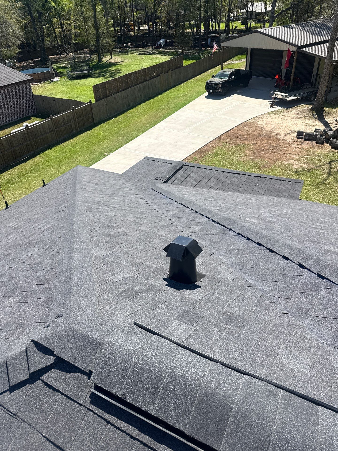Huffman Roof Installation using Atlas Pinnacle Pristine by Modern BYLT Roofing & Construction