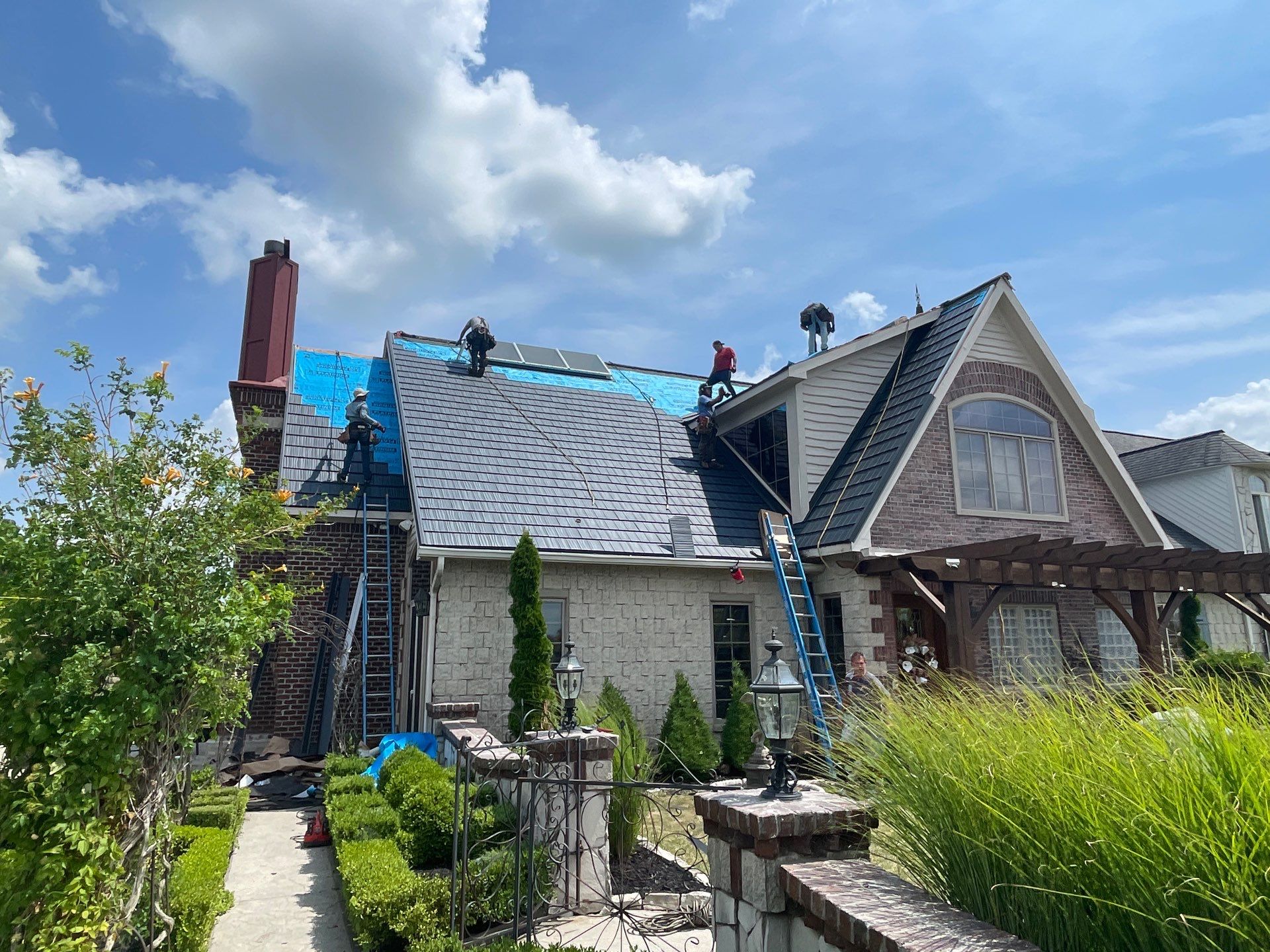 Burnished Slate Metal Shake Roof Installation – Bowling Green, OH by 4Ever Metal Roofing