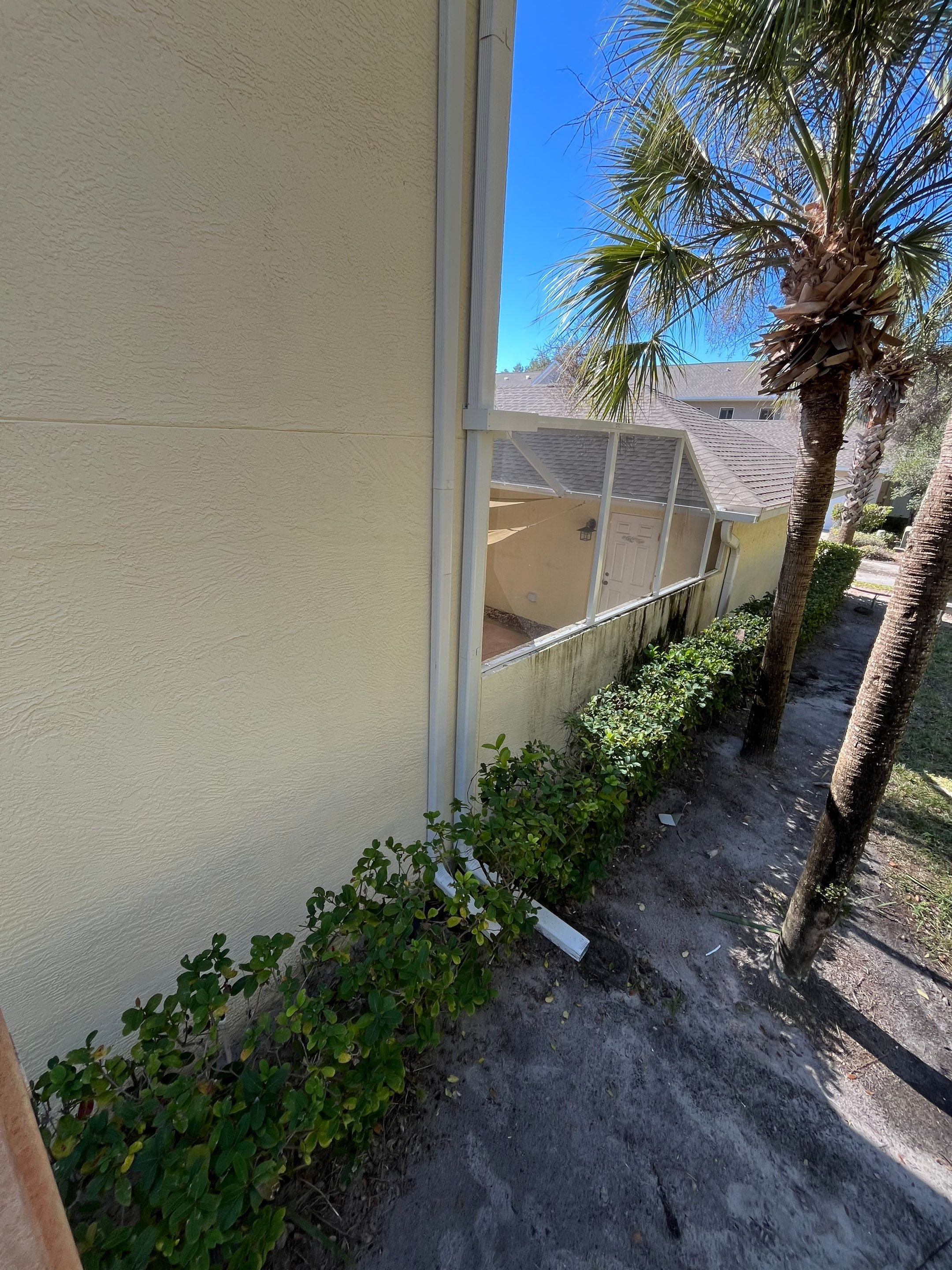 Gutter Cleaning Service in Fort Myers FL by Gutter Professors