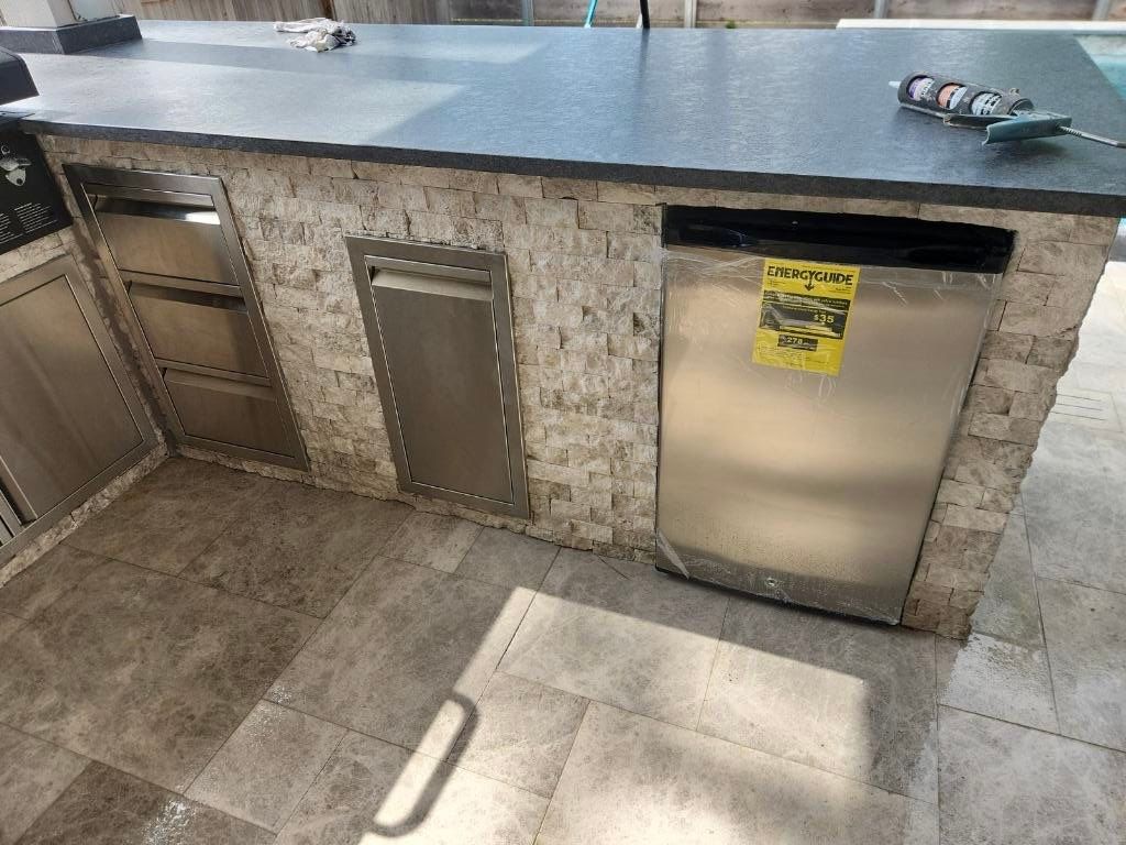 Summer Kitchen in Conroe, TX by SophAlx LLC