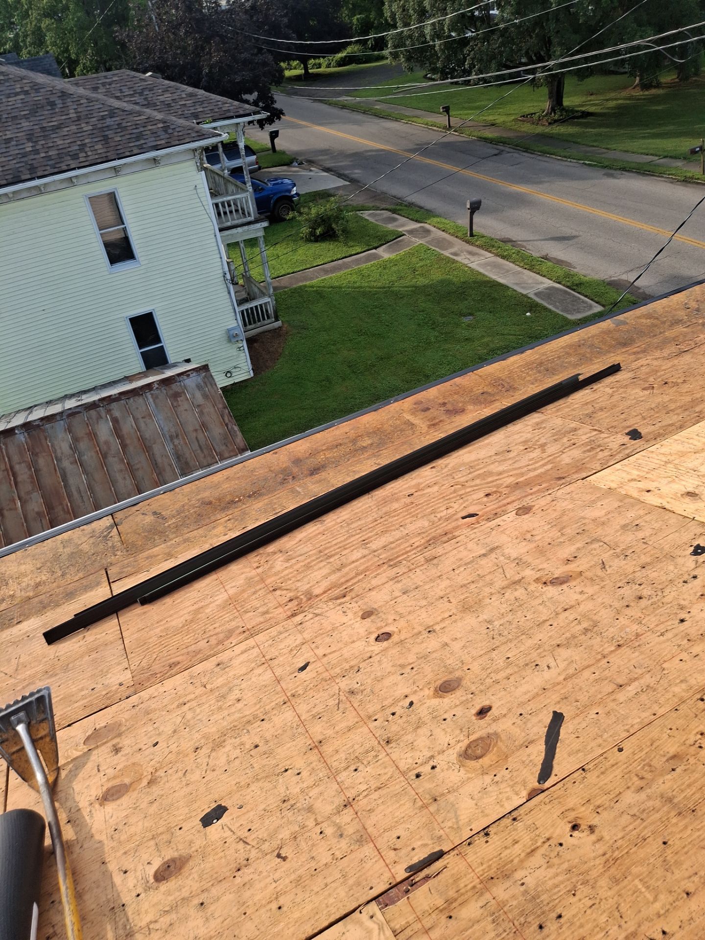 Residential Roofing Installation using GAF Timberline HDZ Williamsburg Slate by Rainstoppers Roofing