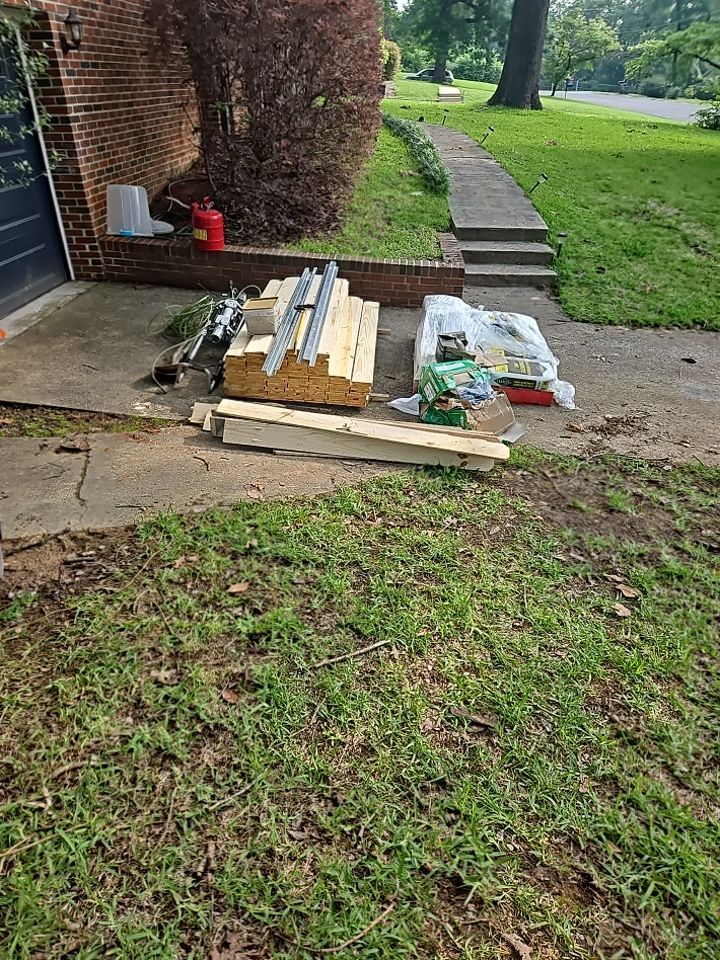 Royal Knoll Lane - Fence Installation  by Pillar and Pine
