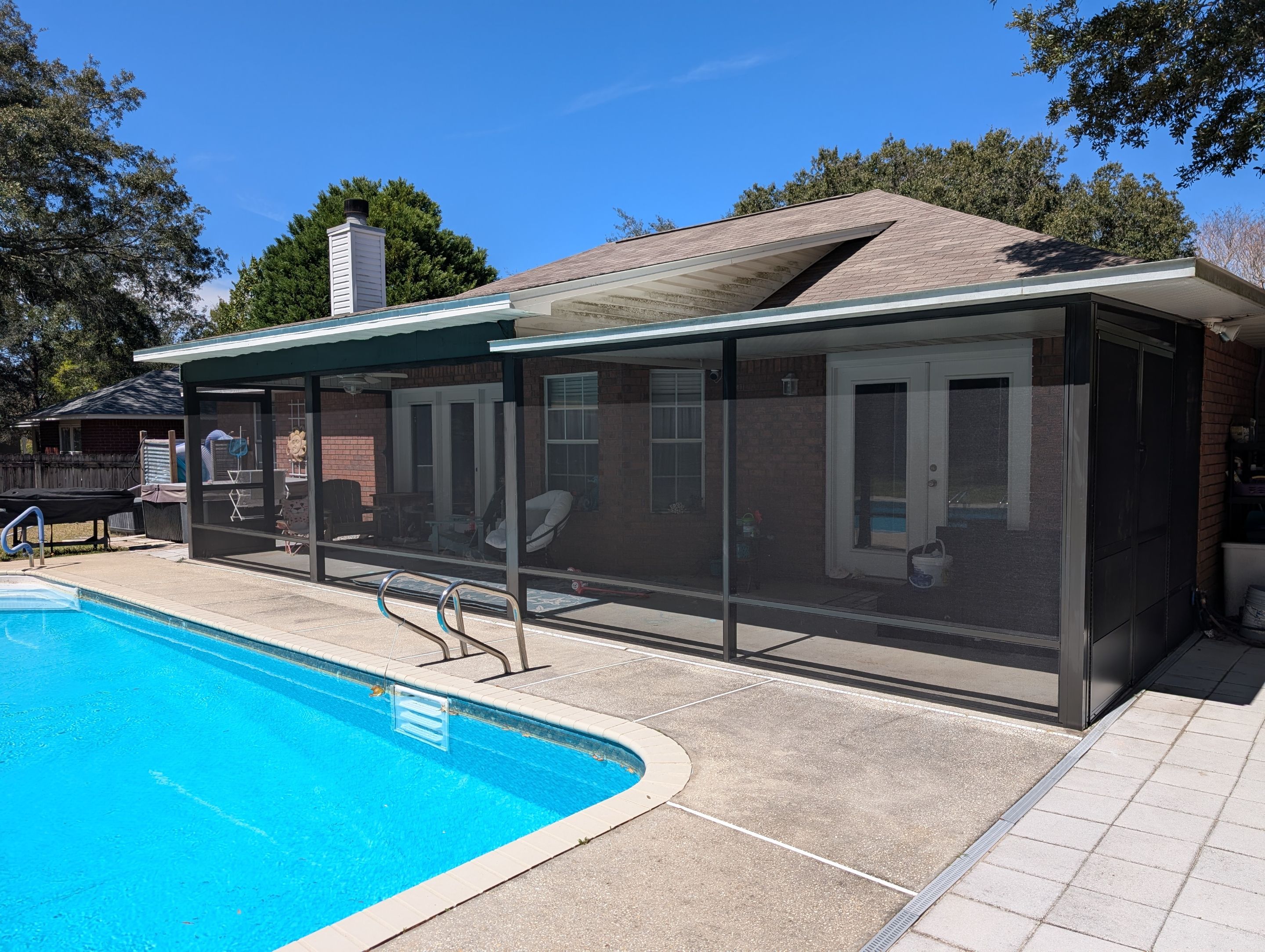 Screen Room using Colorbeam in Gulf Breeze by Titan Sunrooms