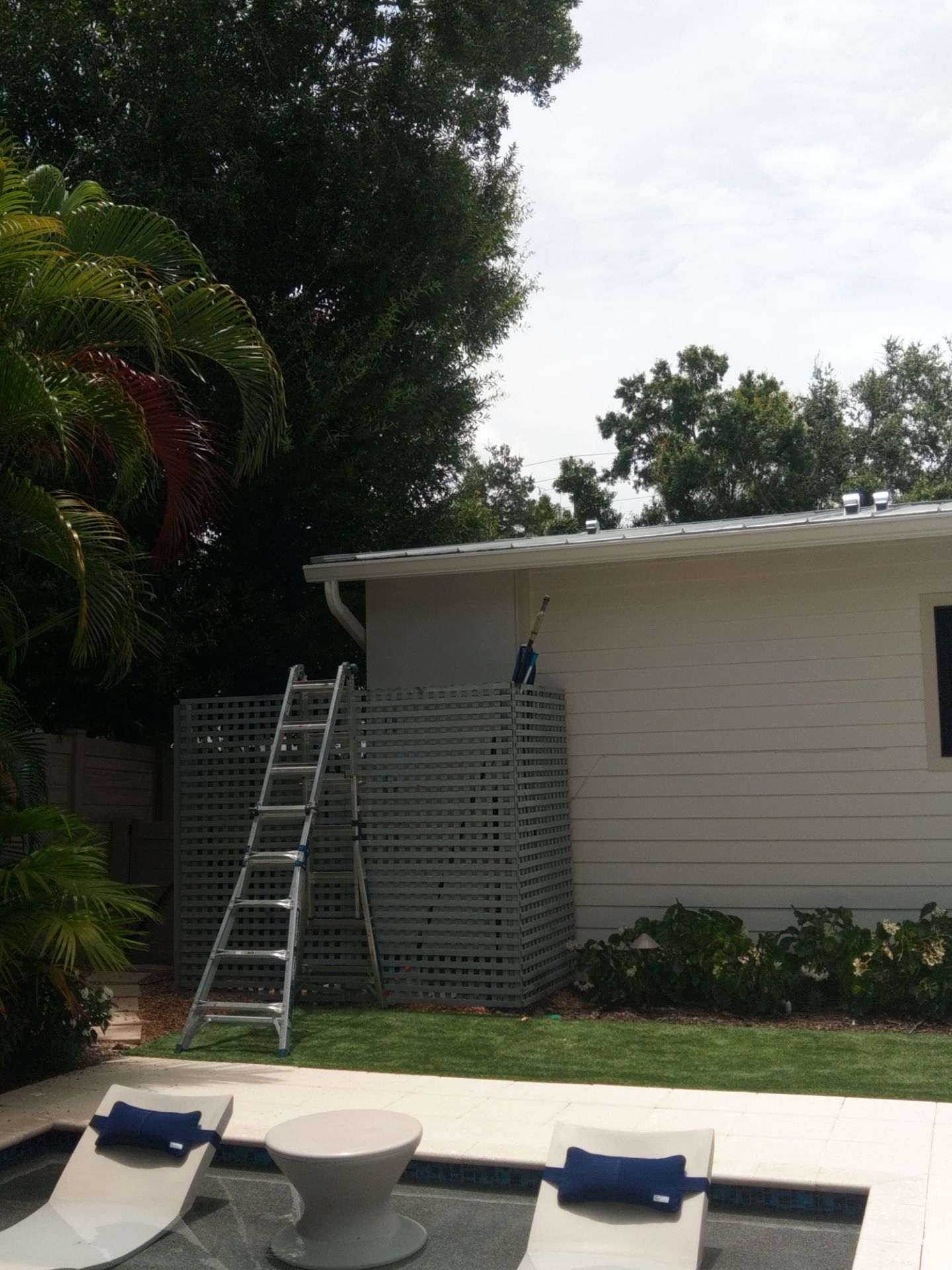 Aluminum Seamless Gutters using 3X4 Elbow Downspout in Sarasota FL by Gutter Professors